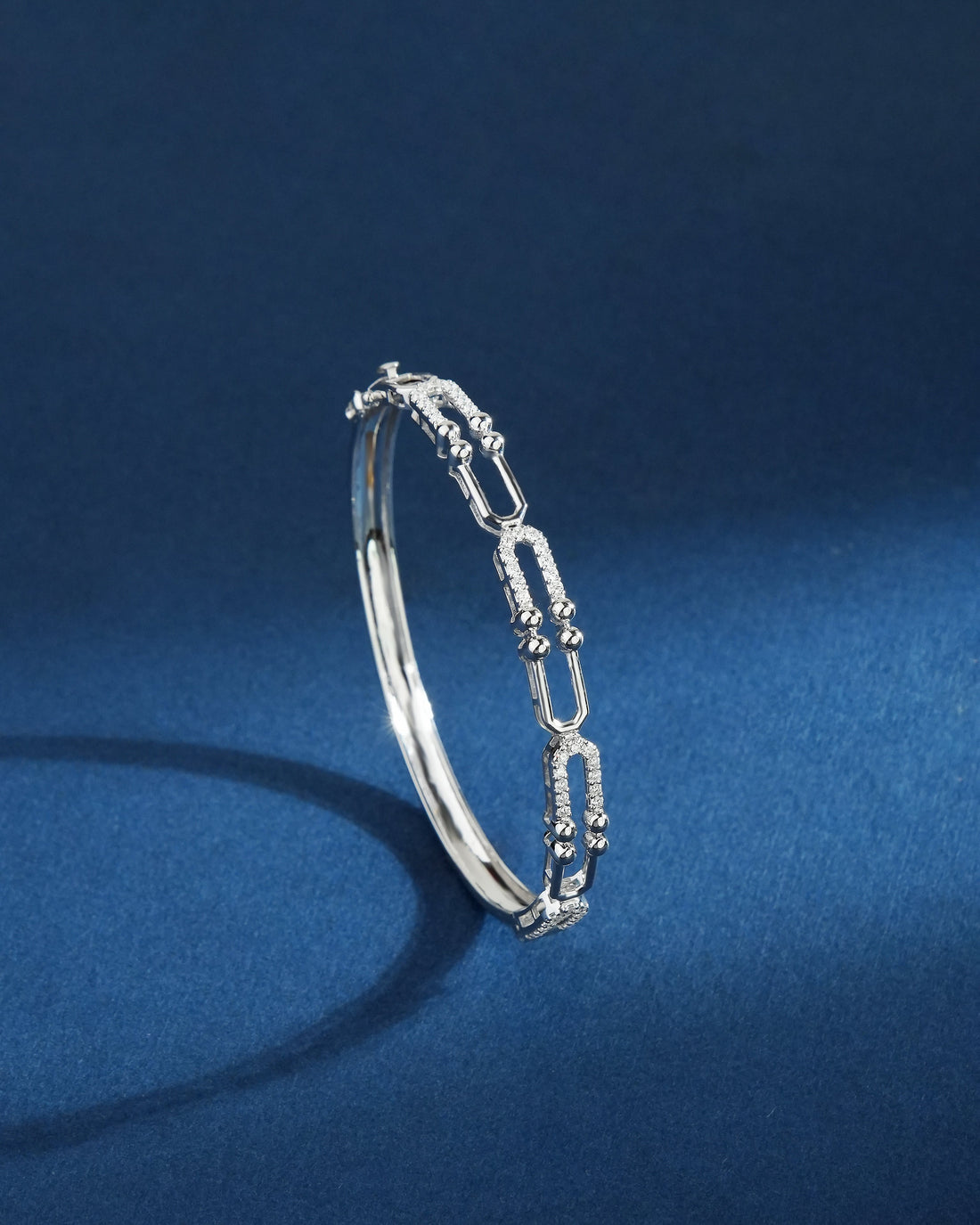 Idhika Diamond Bangle