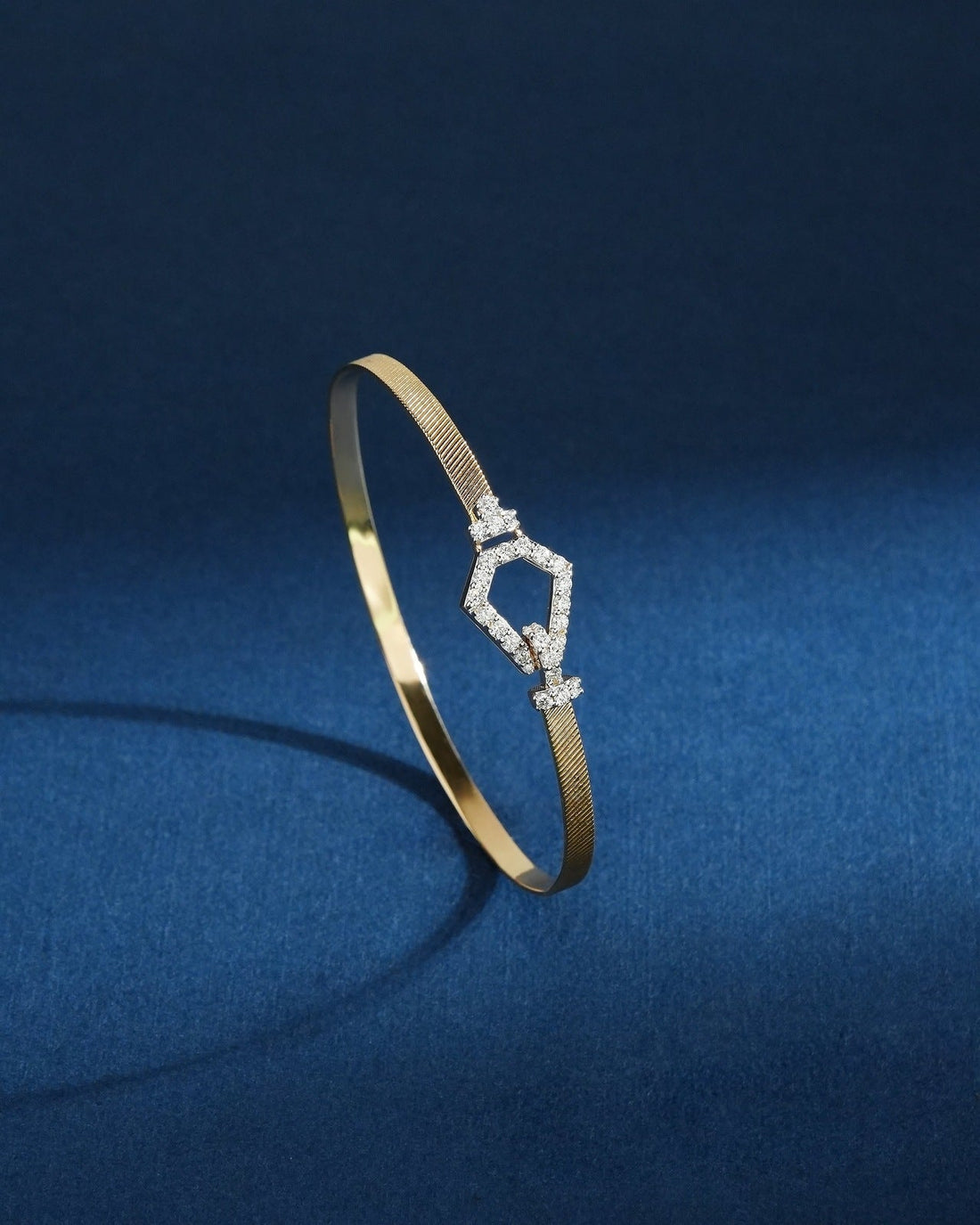 Ilaia Diamond Bangle