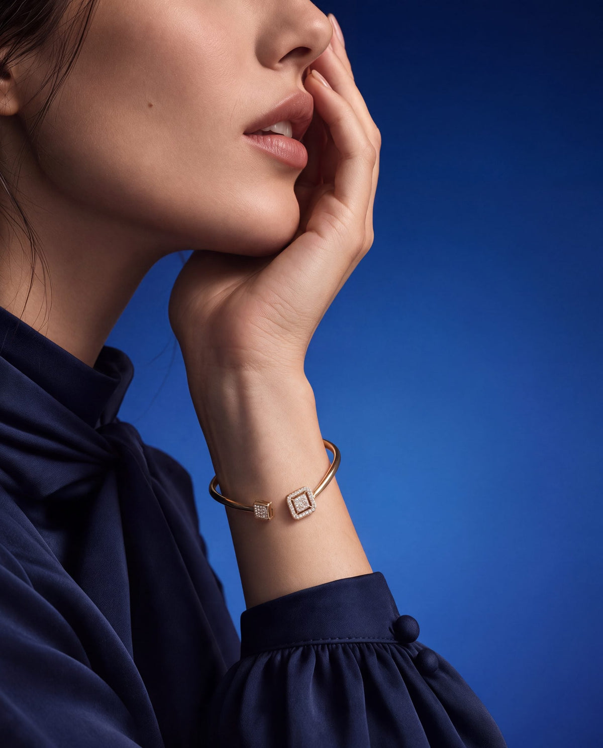 Manjusha Diamond Bangle