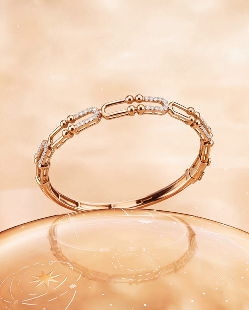 Vibhavari Diamond Bangle
