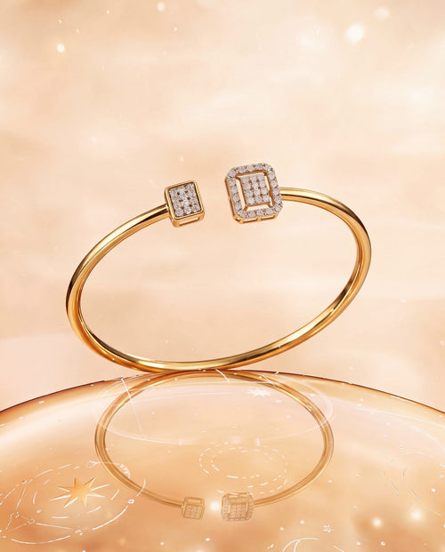Somansh Diamond Bangle