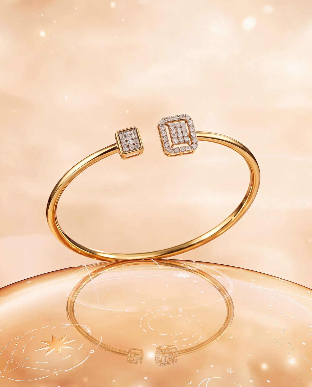 Somansh Diamond Bangle