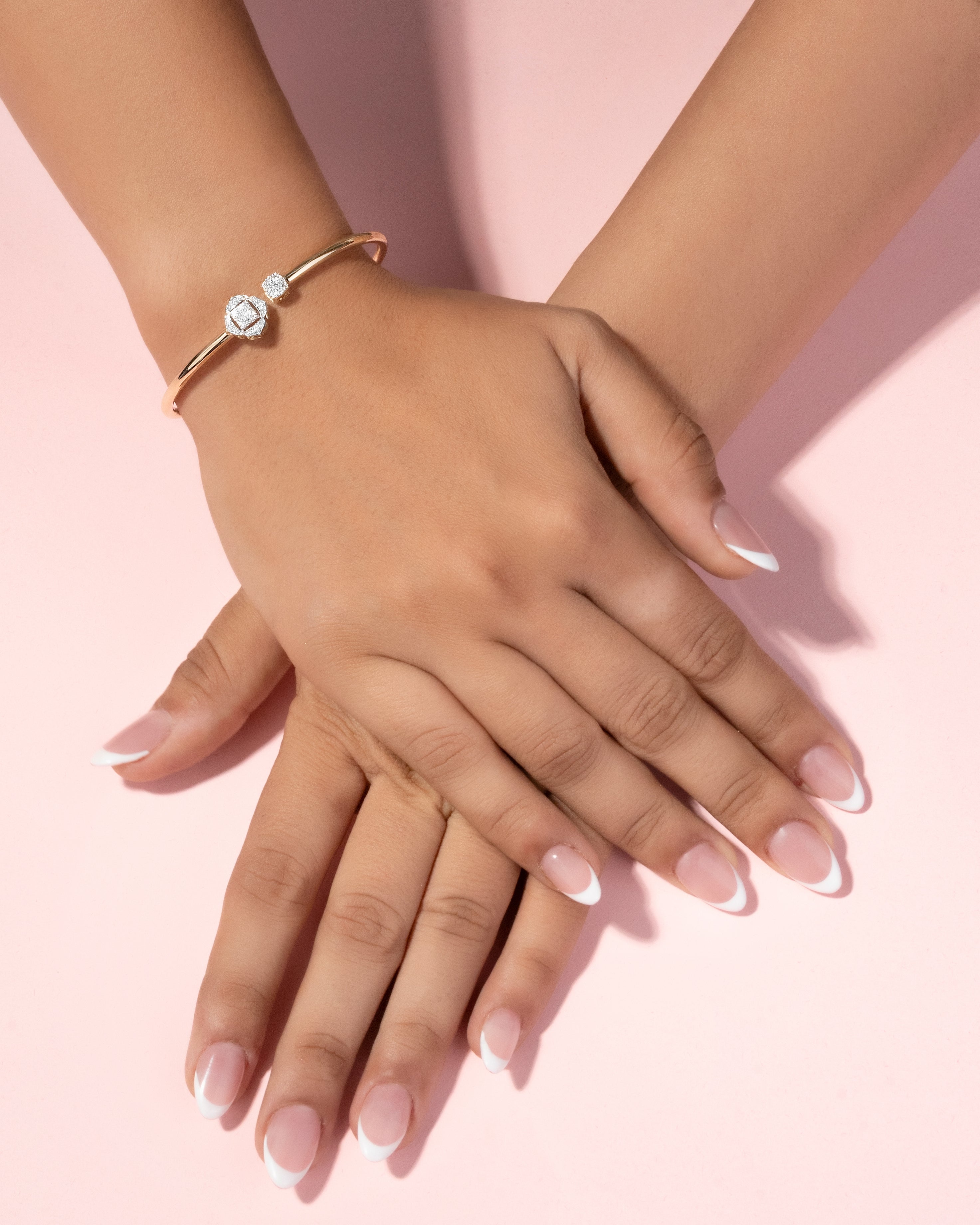 Manjari Diamond Bangle