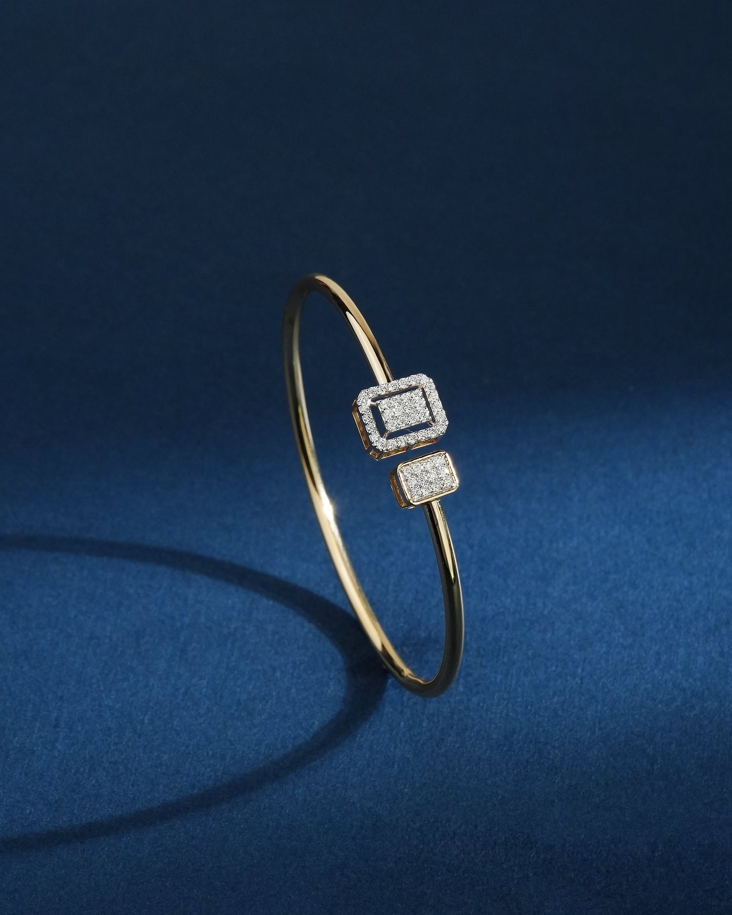 Manjusha Diamond Bangle