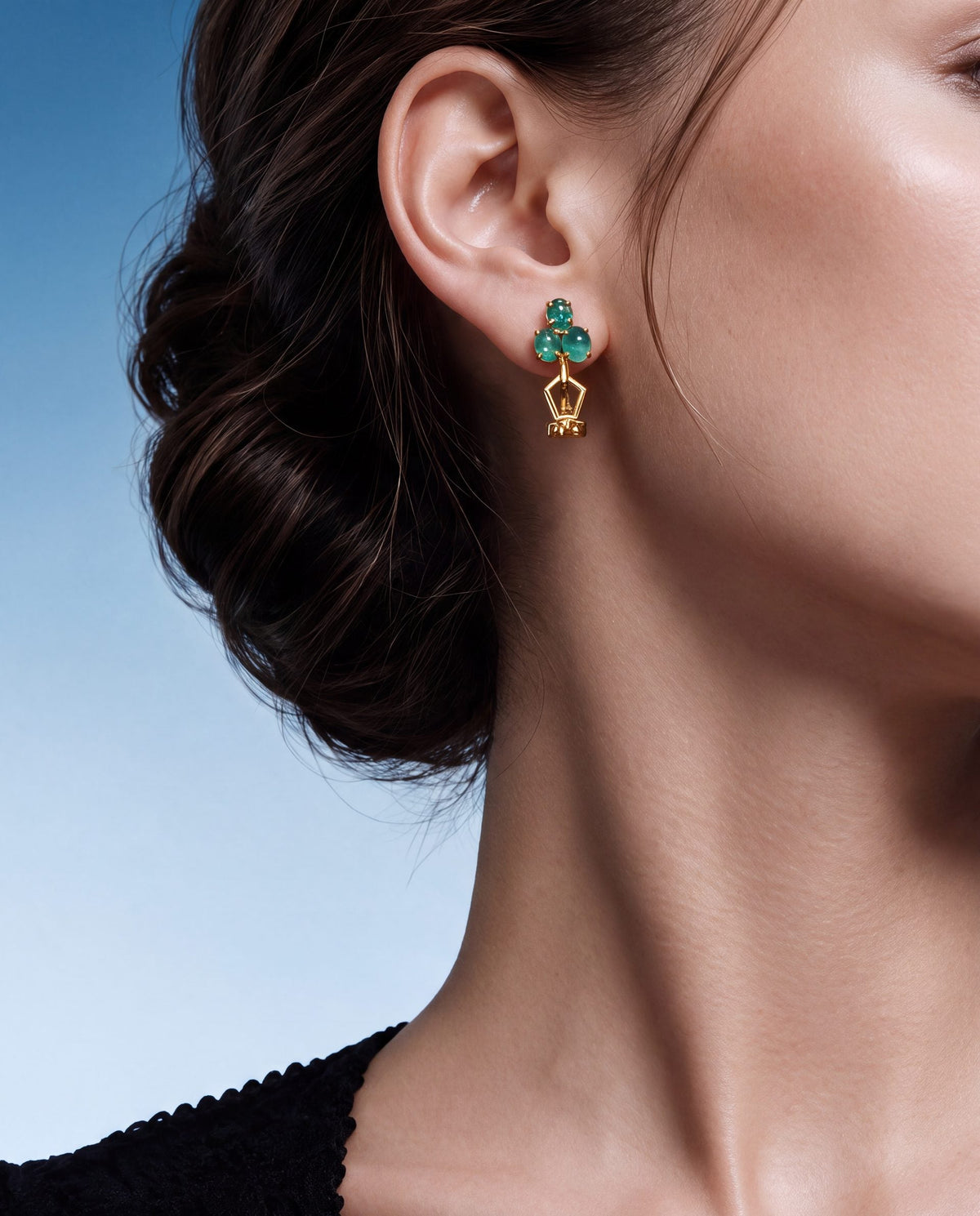Muriel Emerald Hoops
