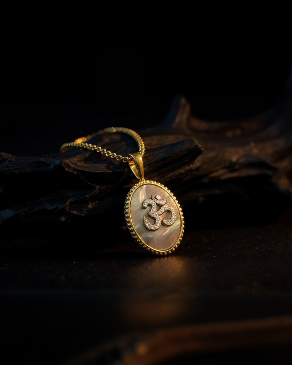 Veeraj Diamond Pendant