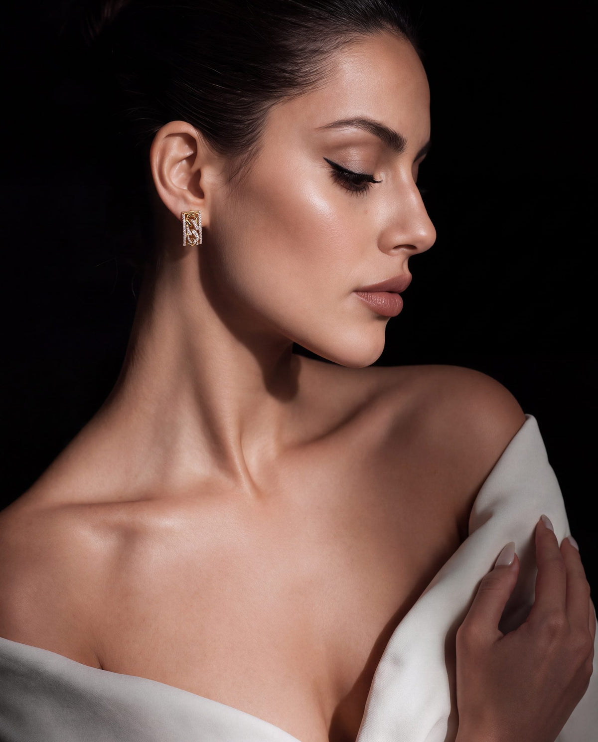 Suhana Diamond Long Earrings