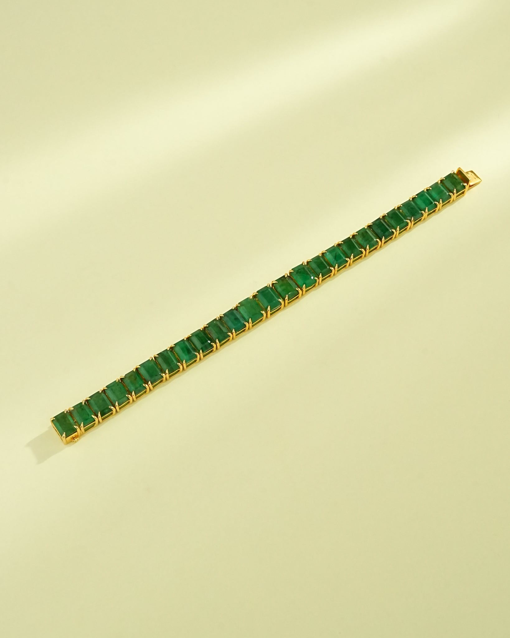 Riddhi Emerald Loose Bracelet