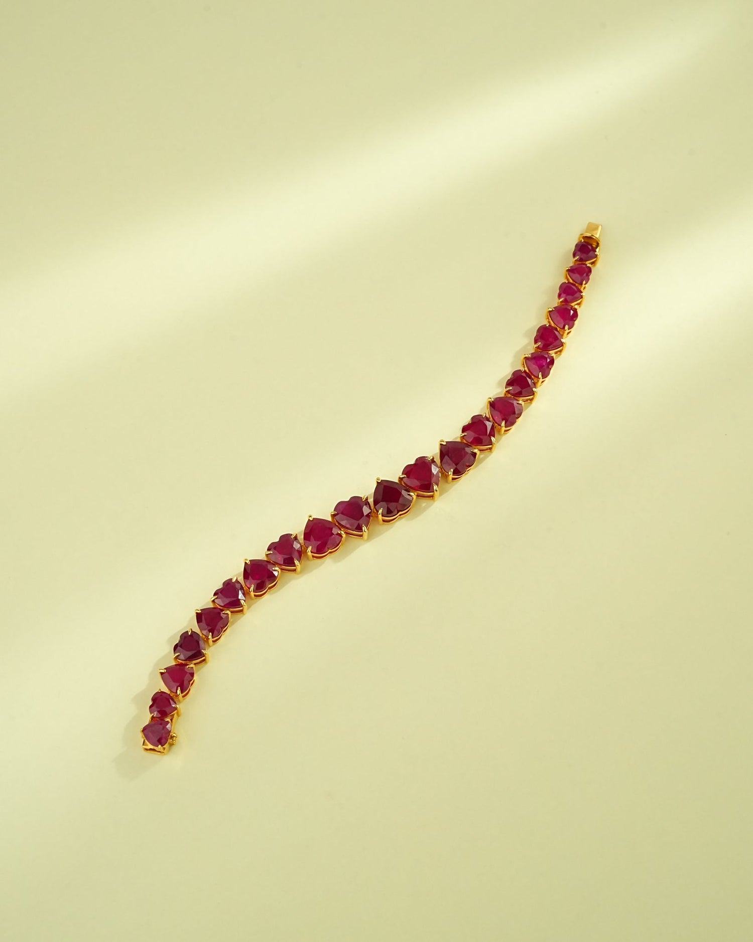 Kashish Ruby Loose Bracelet