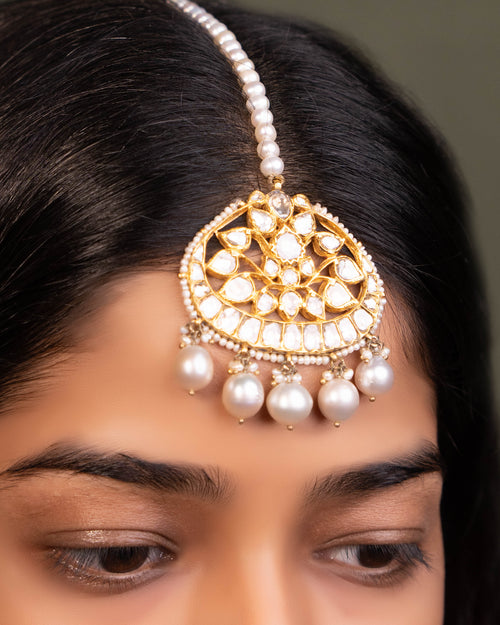 Jasleen Polki Maangtika