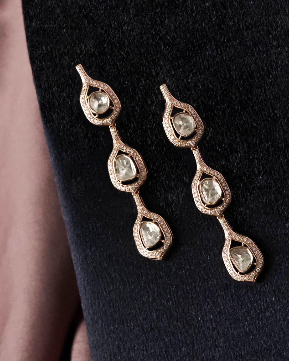 Riddhi Polki And Diamond Long Earrings