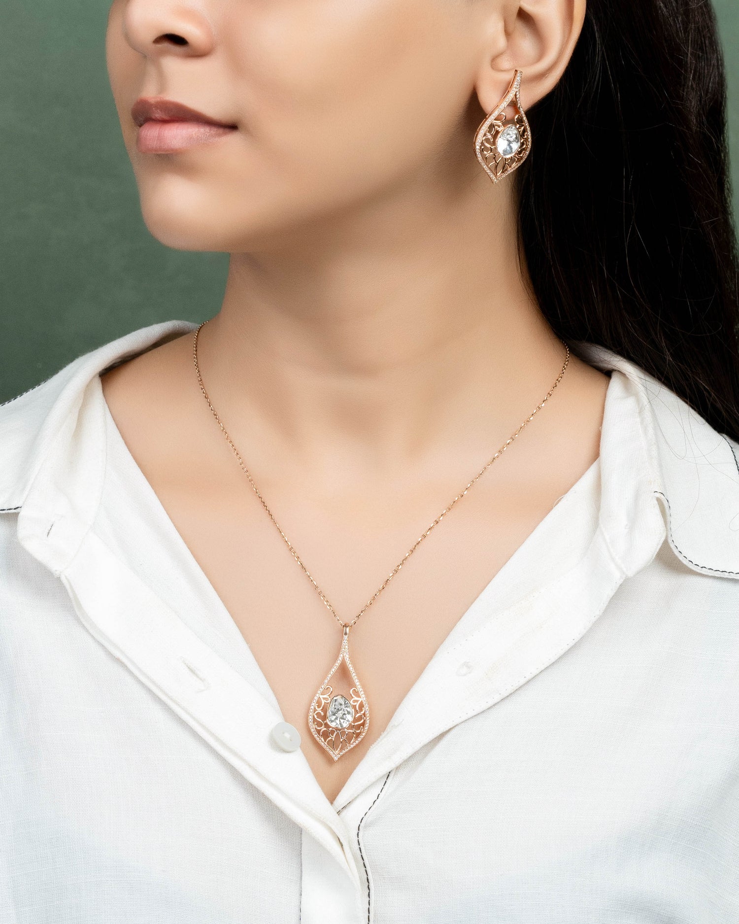 Shaina Polki And Diamond Pendant