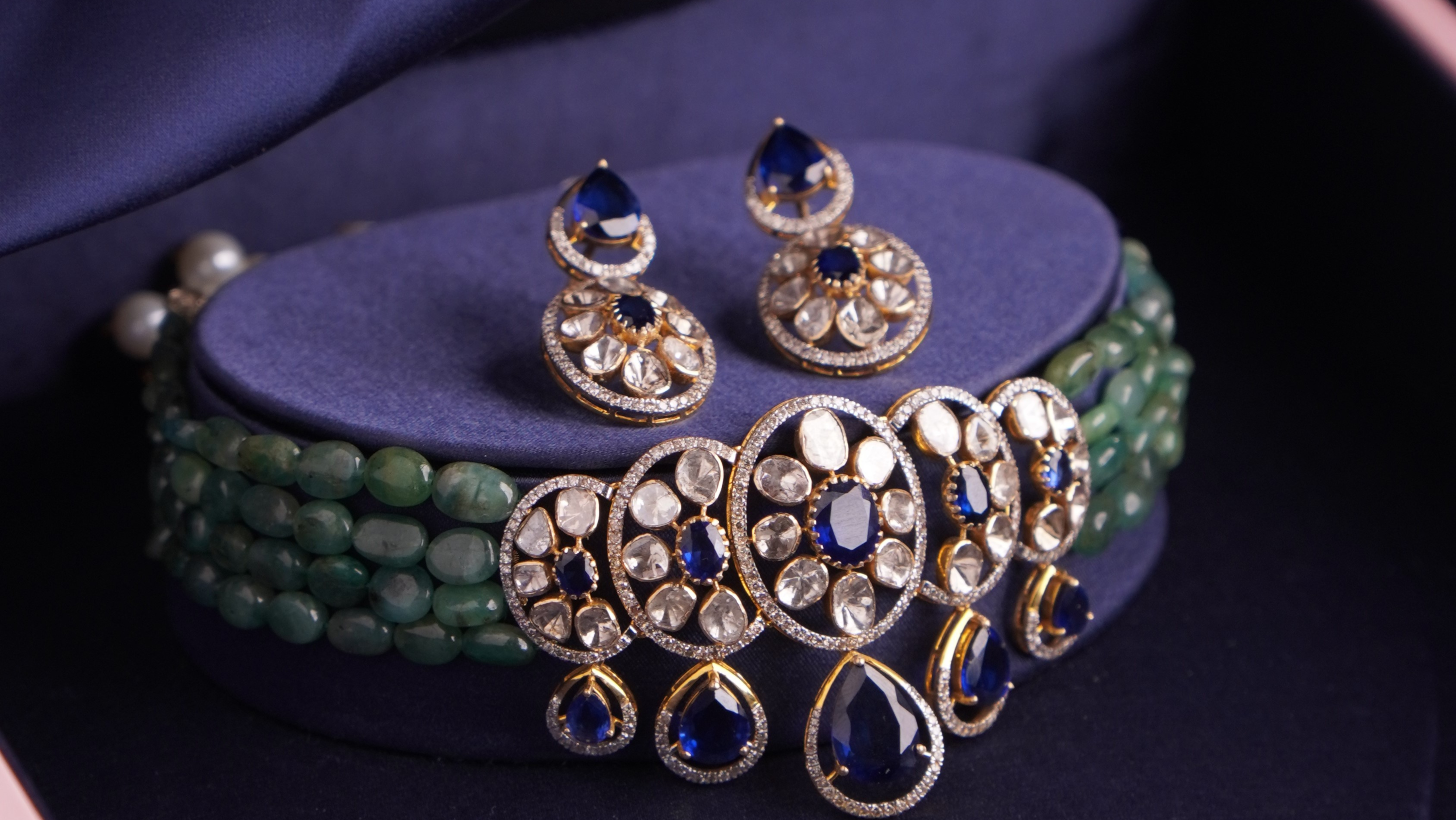 STMT DIY Jewelry Designer & Organizer Over 3000 Accessories /chokers &  bracelets