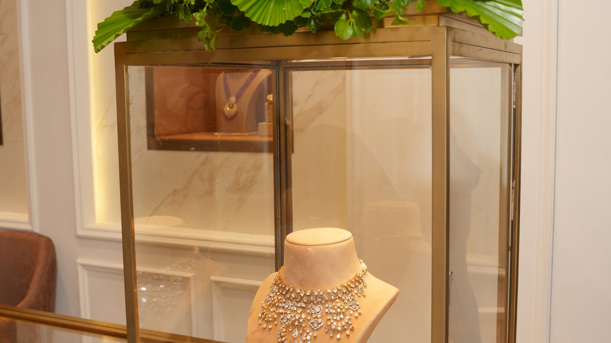 Welcome to Elgin Road , Kolkata Store