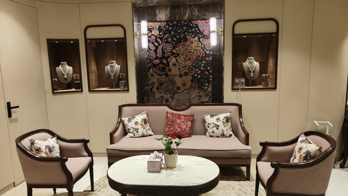 Welcome to Shahnajaf Road , Lucknow Store