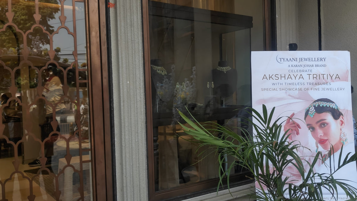 Welcome to Shahnajaf Road , Lucknow Store