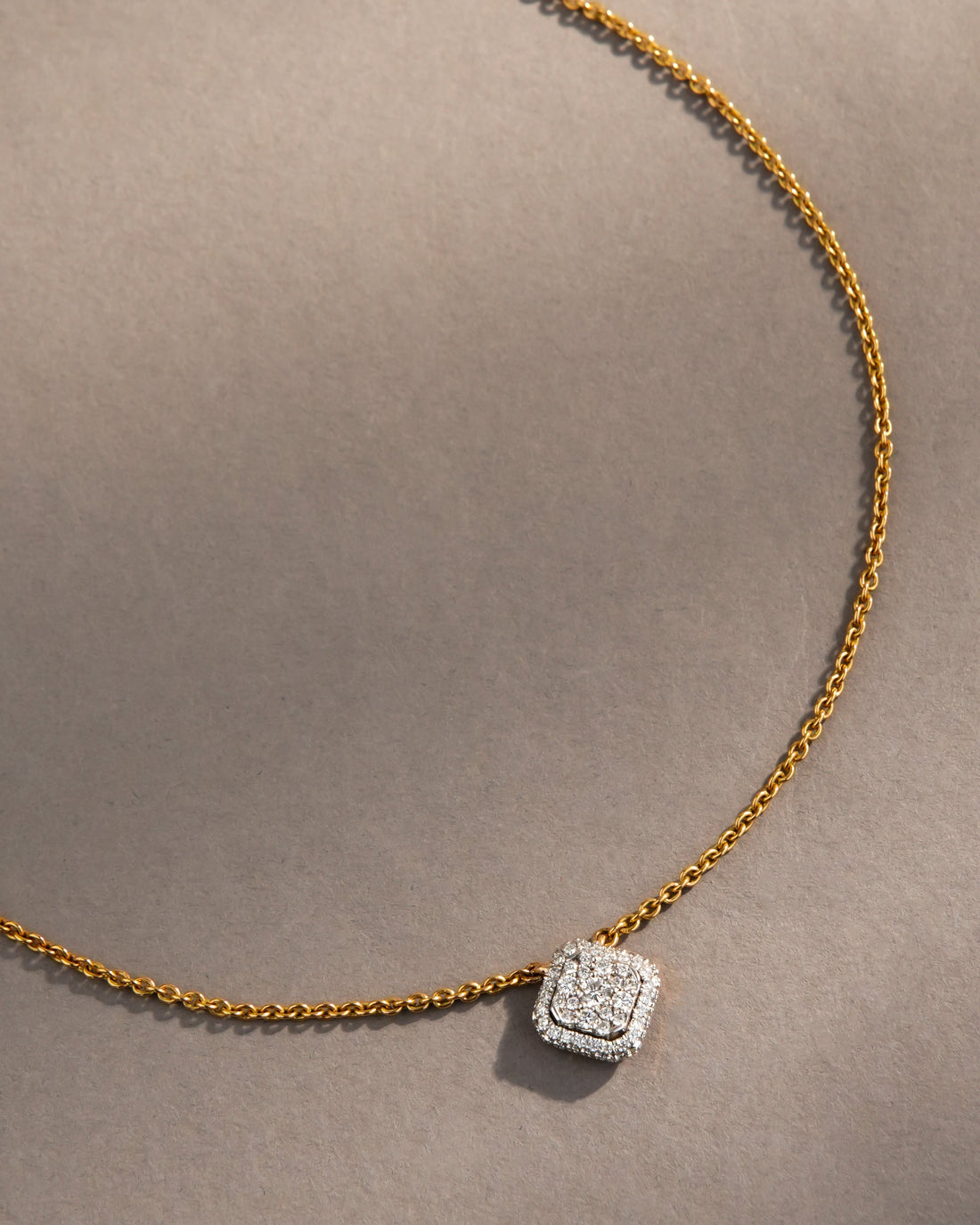 Kalki Koechlin - Diamond Necklace