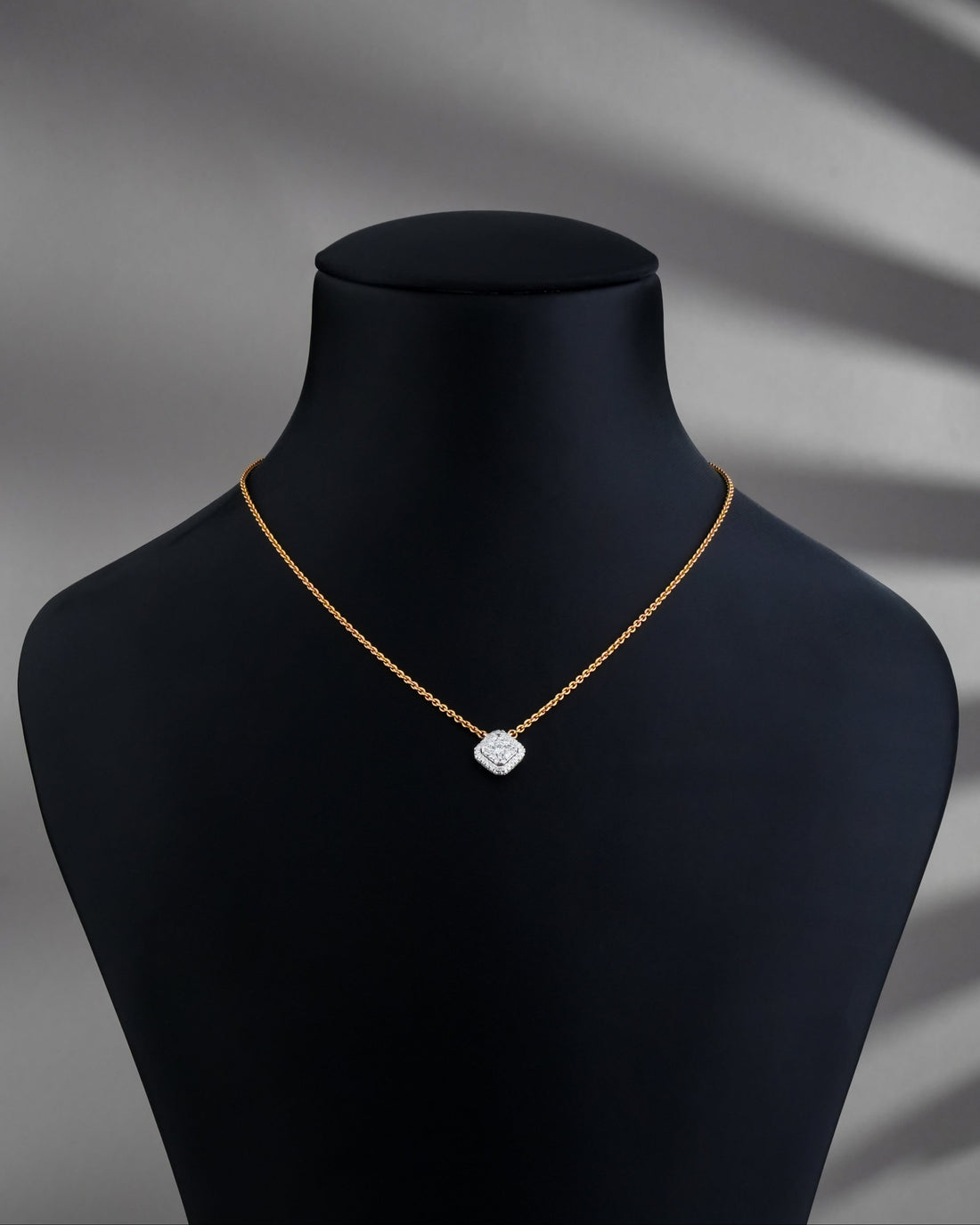 Kalki Koechlin - Diamond Necklace