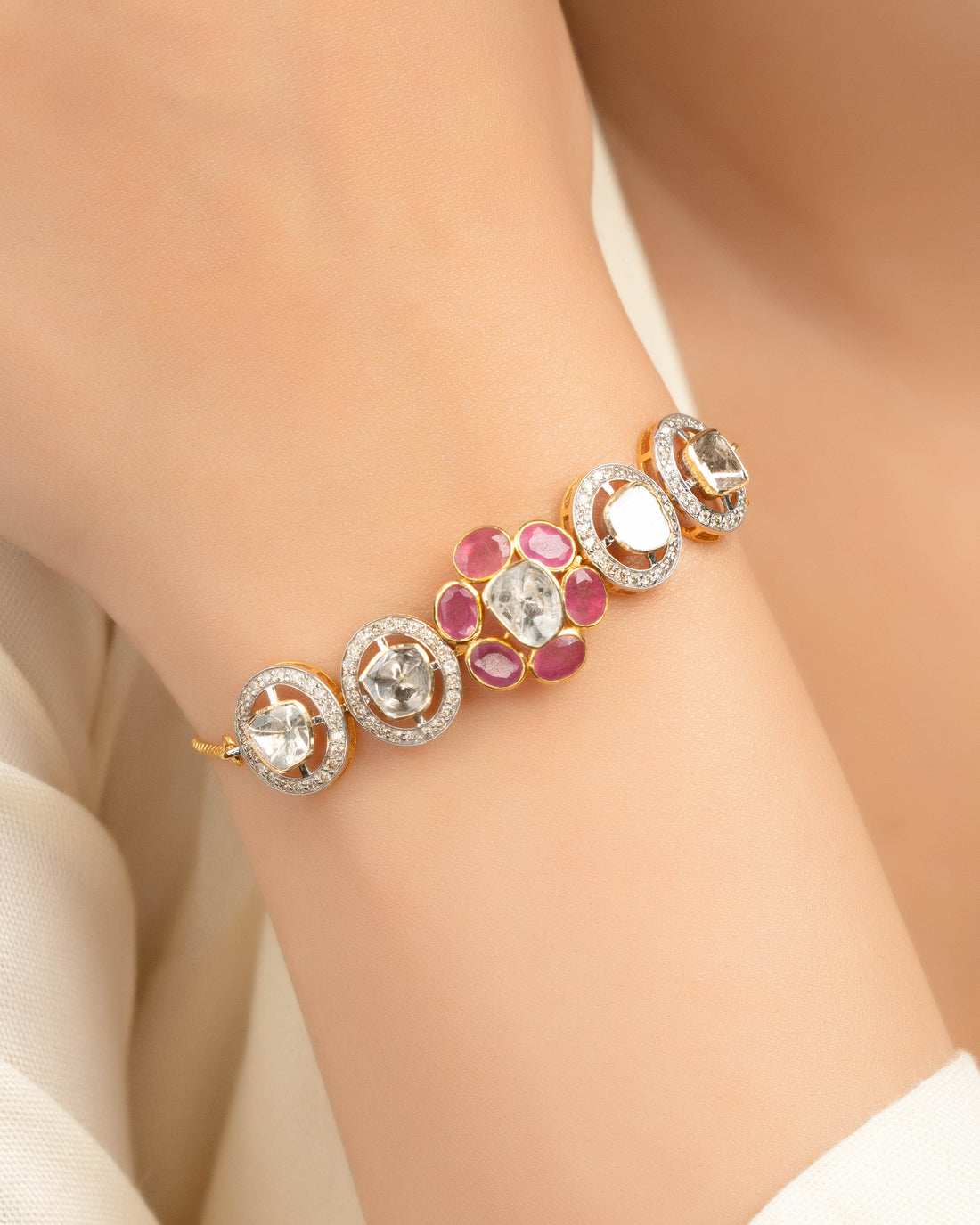 Zeenal Polki And Diamond Minimal Bracelet