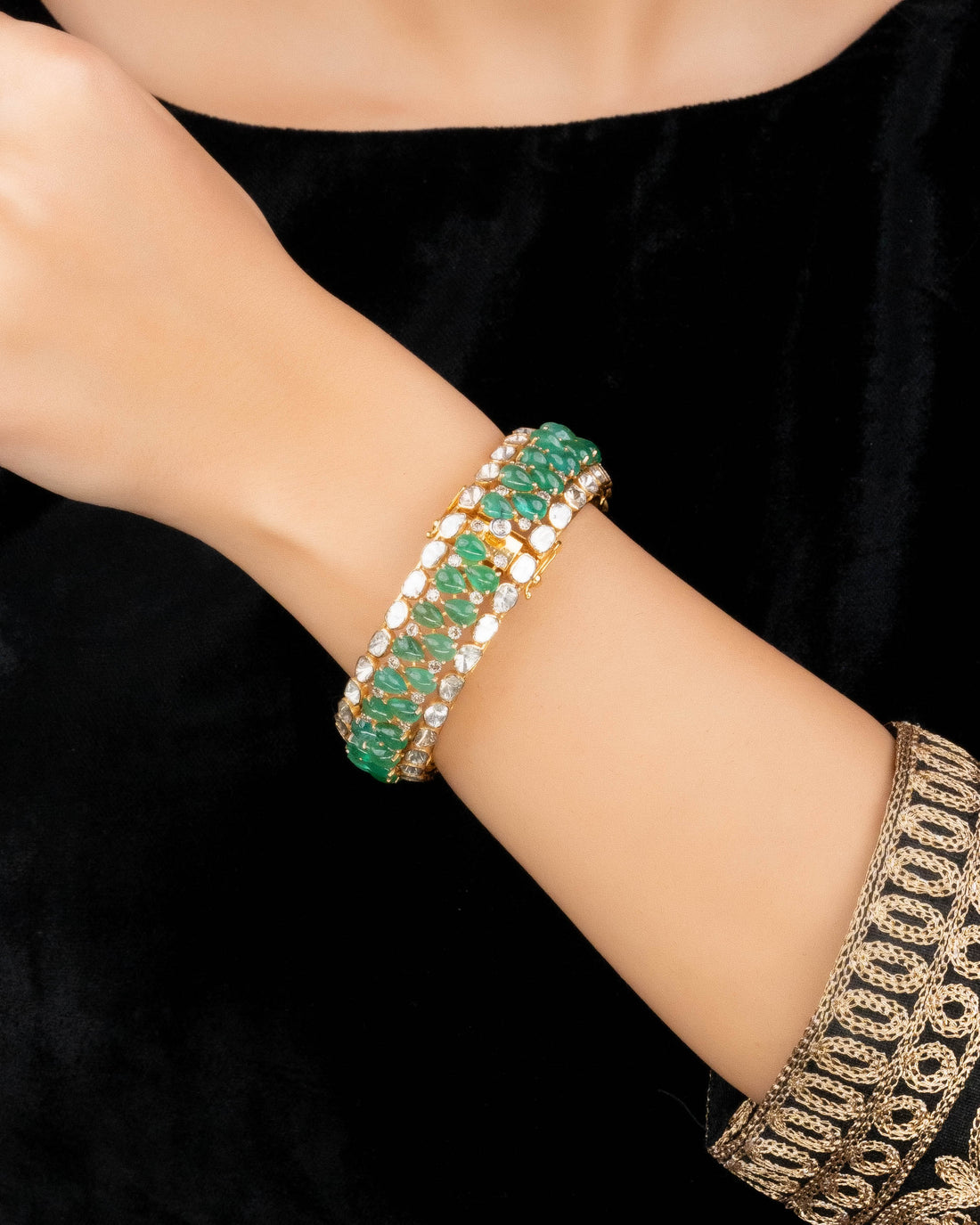 Surbhi Polki And Diamond Bangle