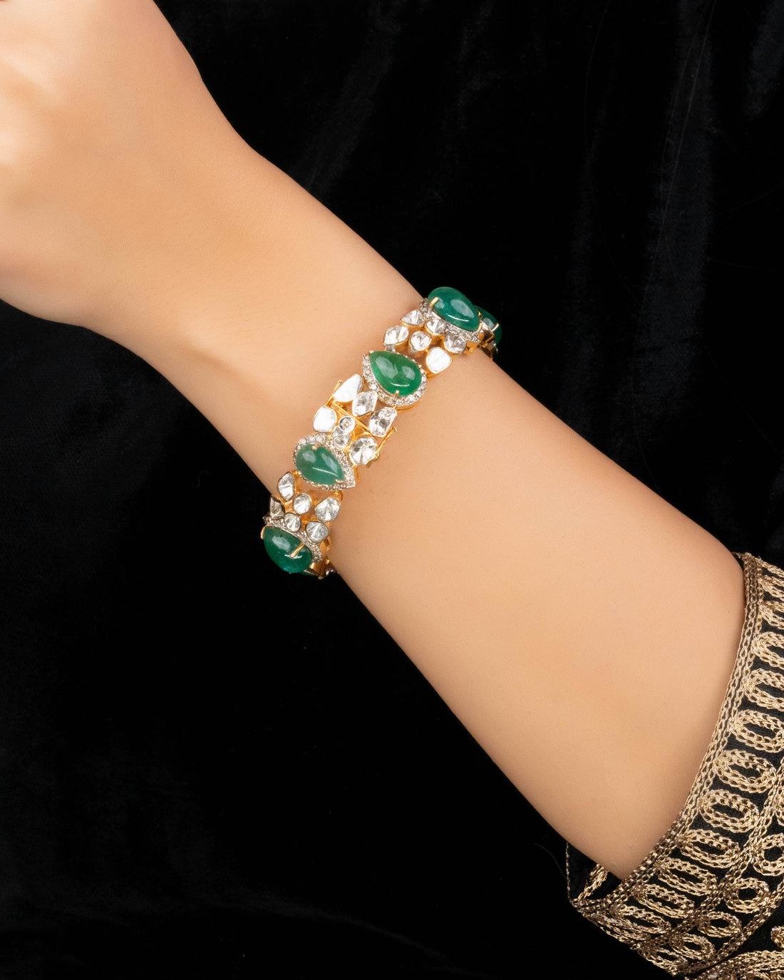 Shiksha Polki And Diamond Bangle