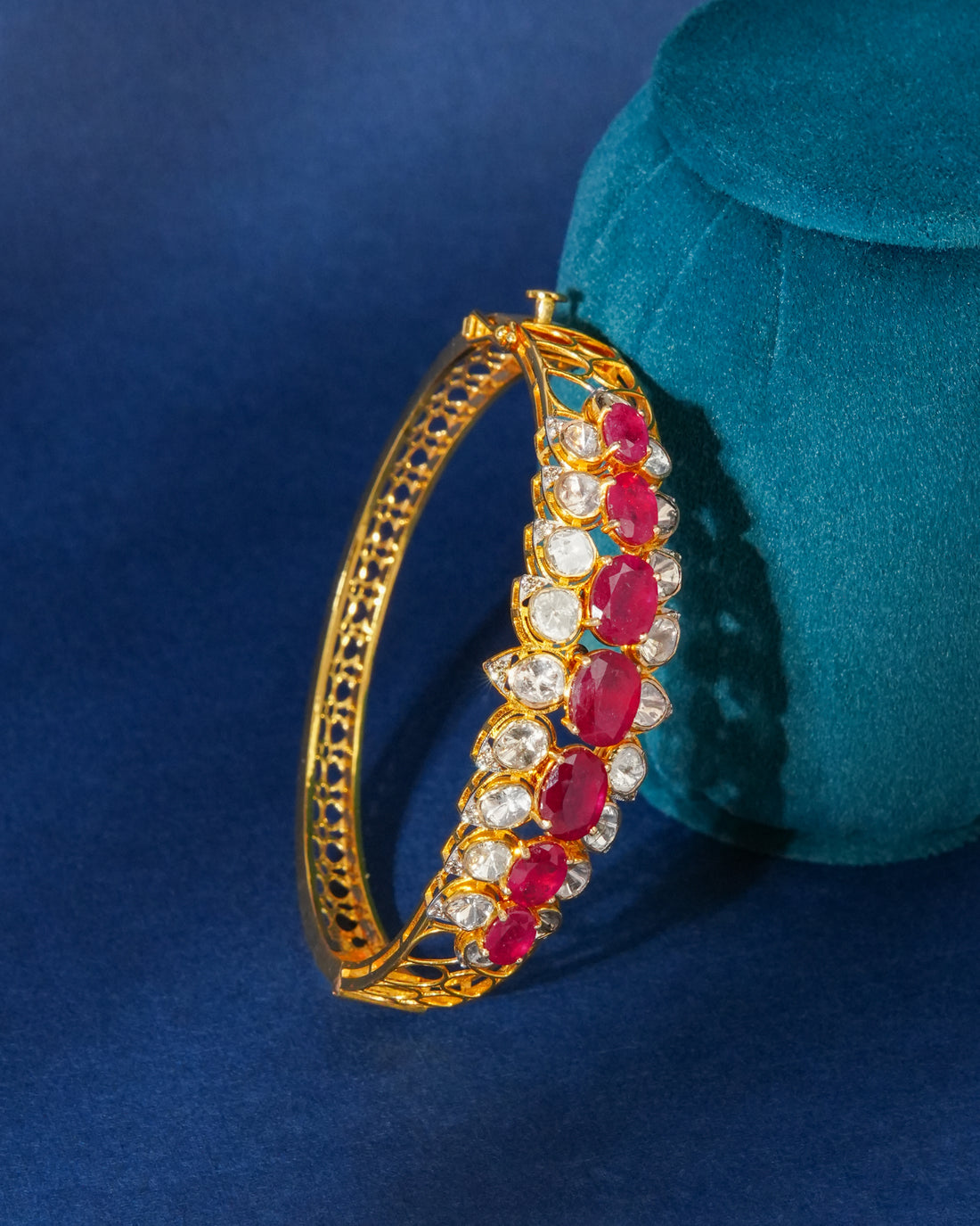 Olive Polki  And Diamond Bangle