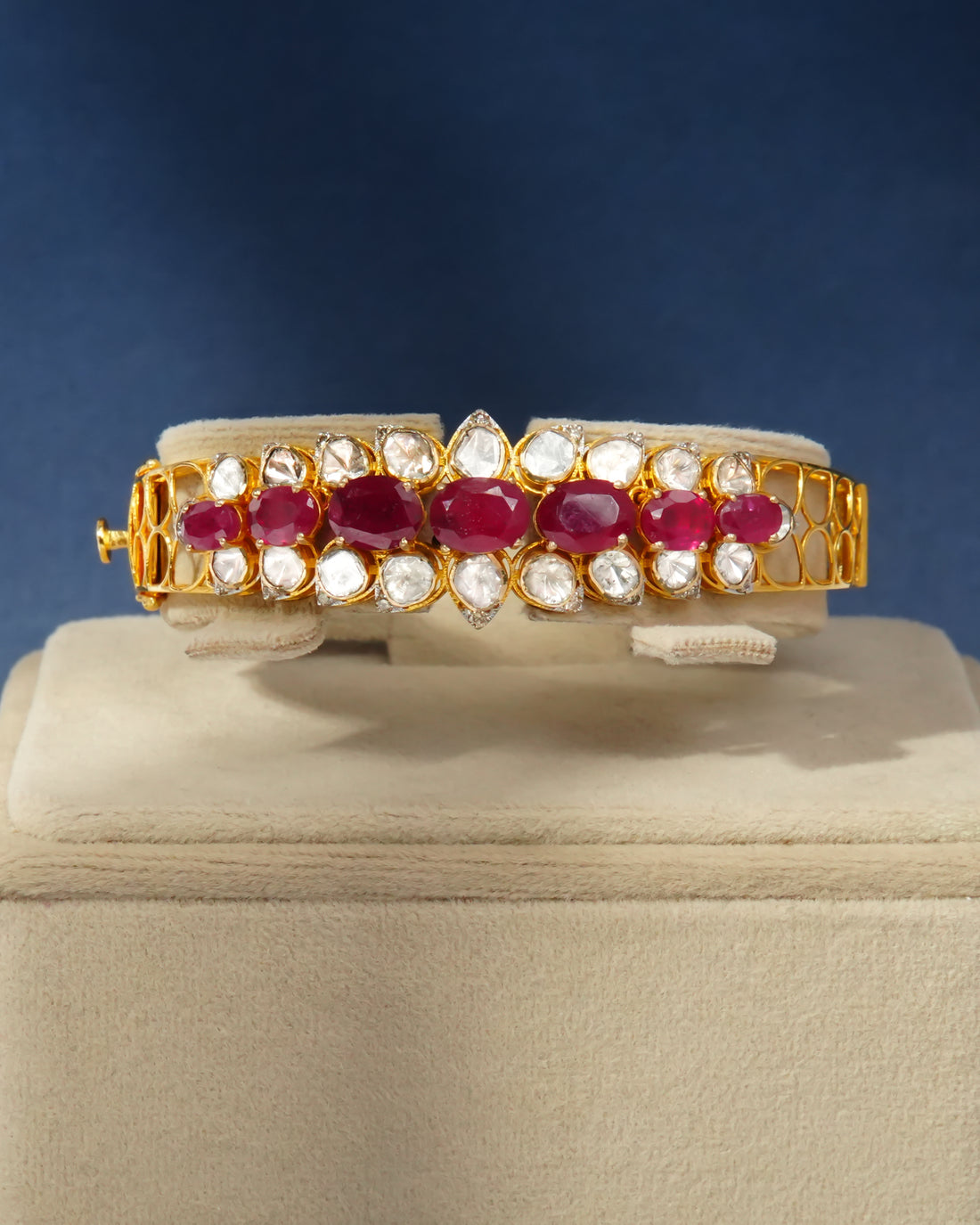 Olive Polki  And Diamond Bangle