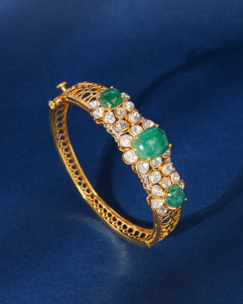 Vidhi Polki And Diamond Bangle