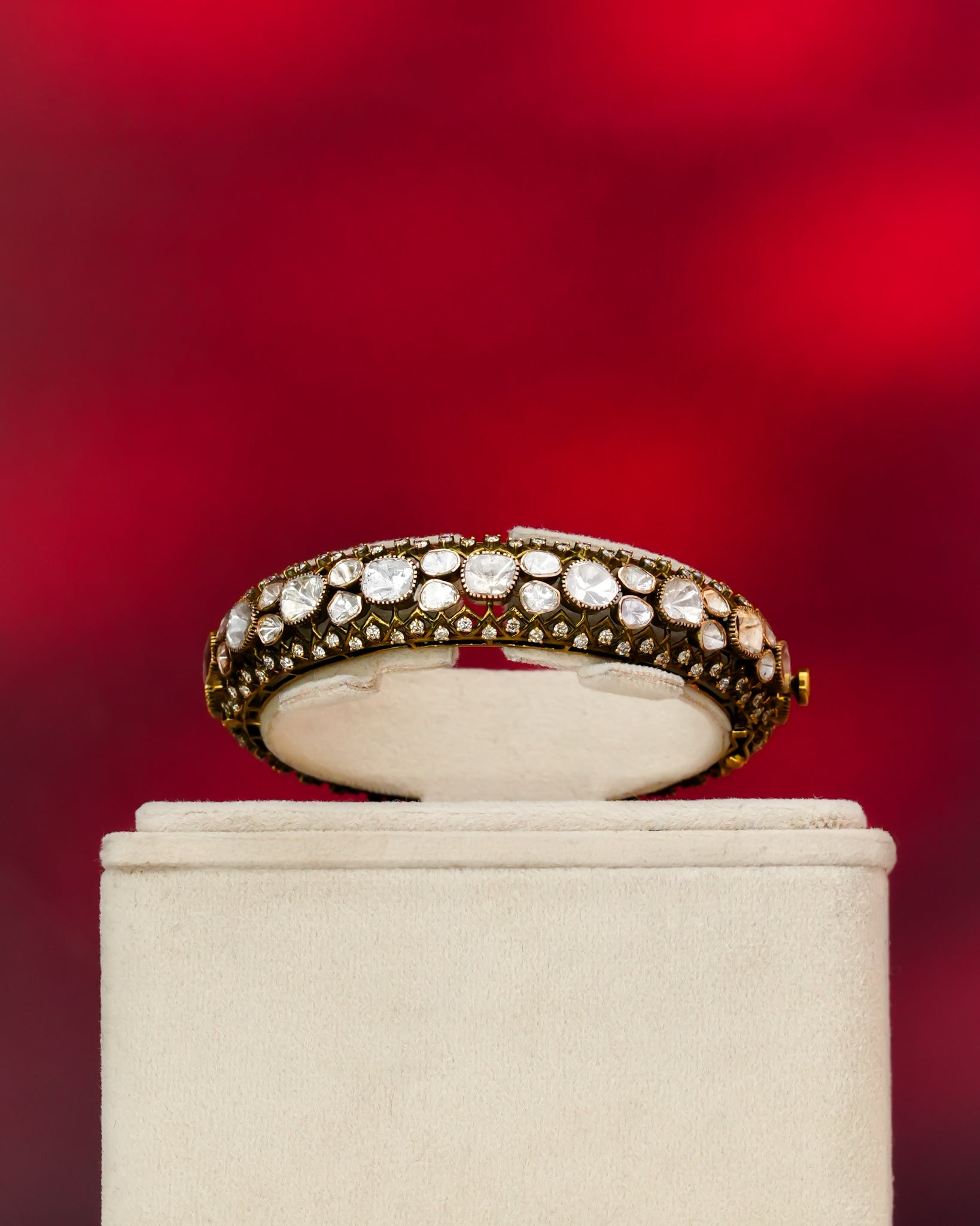 Nadia Polki And Diamond Bangle