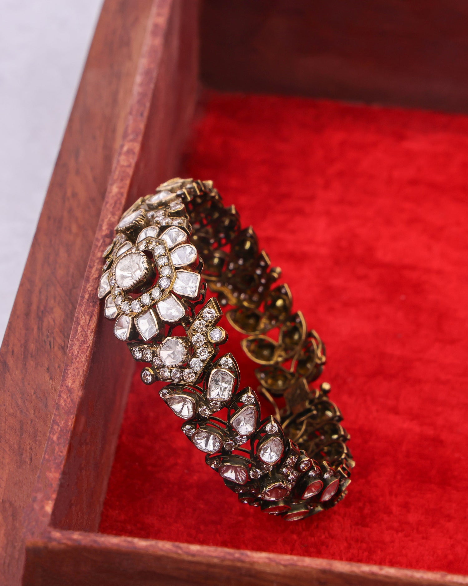 Kathy Polki And Diamond Loose Bracelet