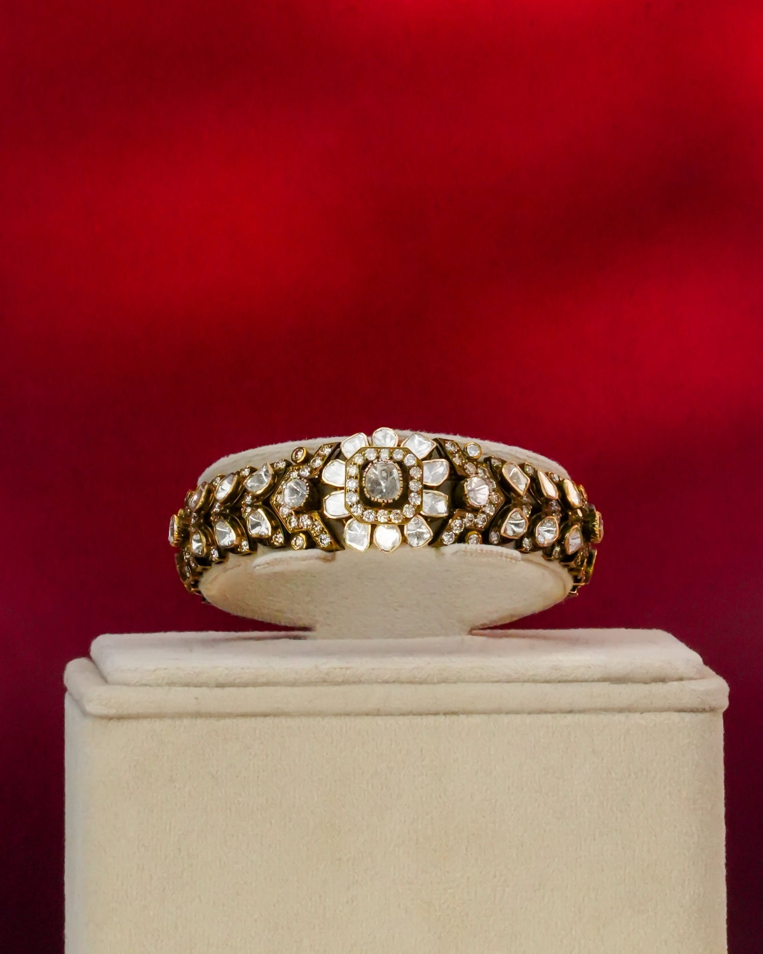 Tasneem Polki And Diamond Loose Bracelet