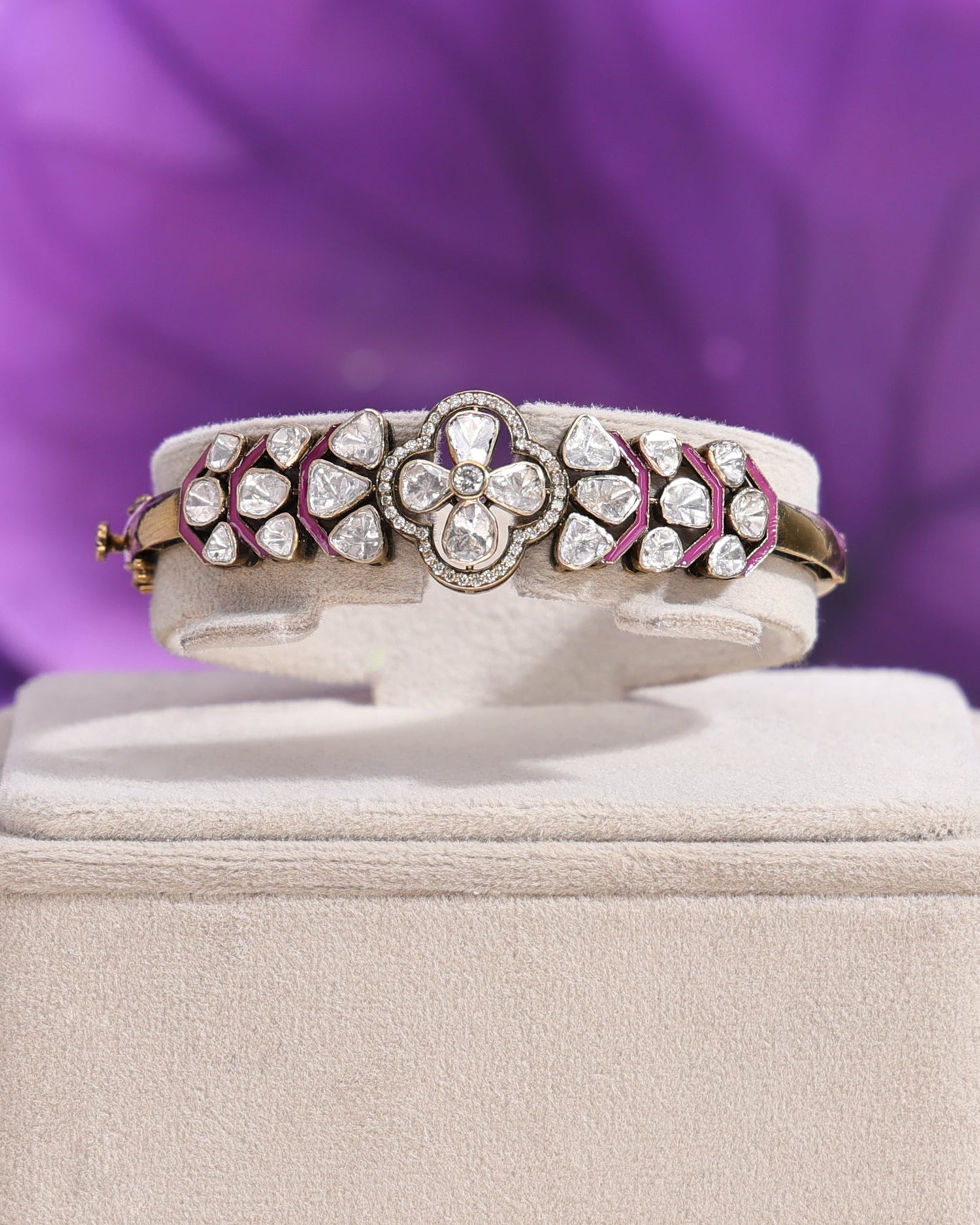 Ujjala Polki And Diamond Bangle