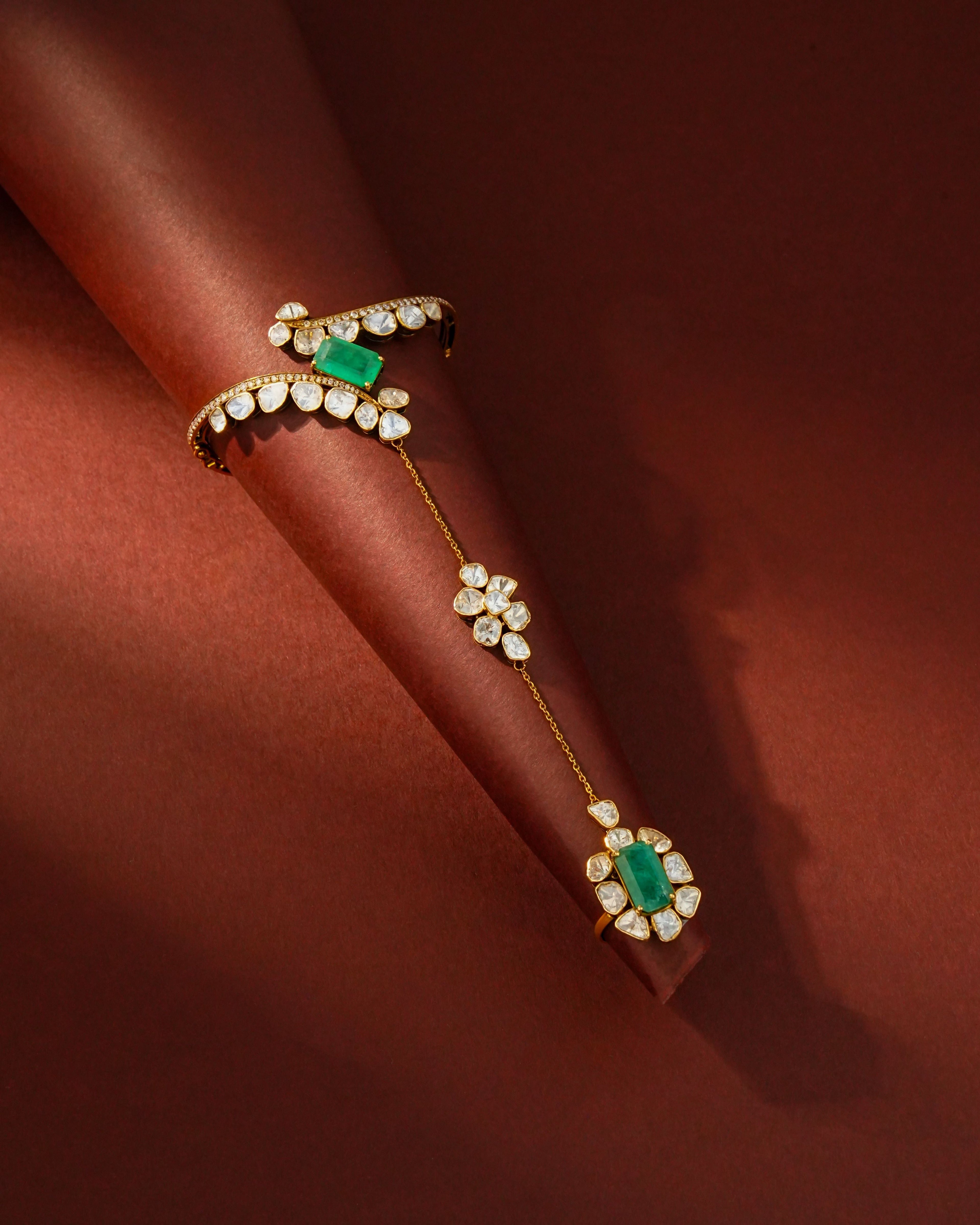 Bhavi Polki And Diamond Hathphool