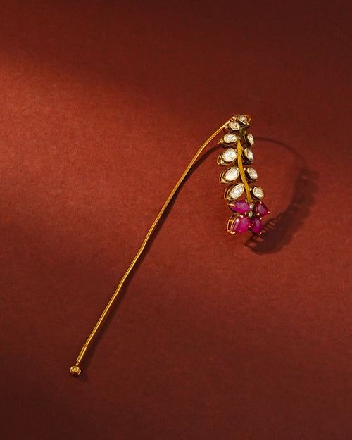 Devina Polki And Diamond Hathphool