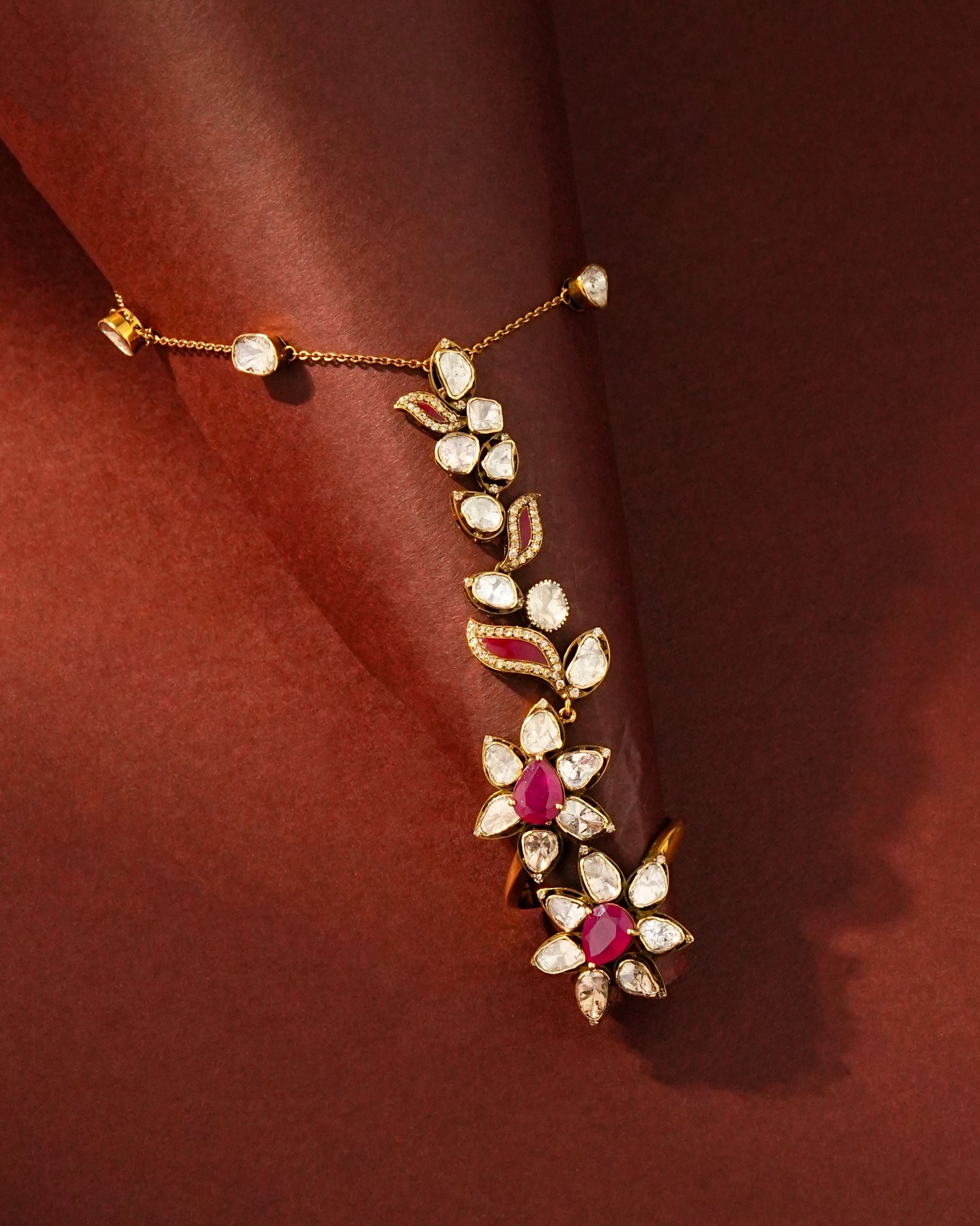 Dhakshinya Polki And Diamond Hathphool