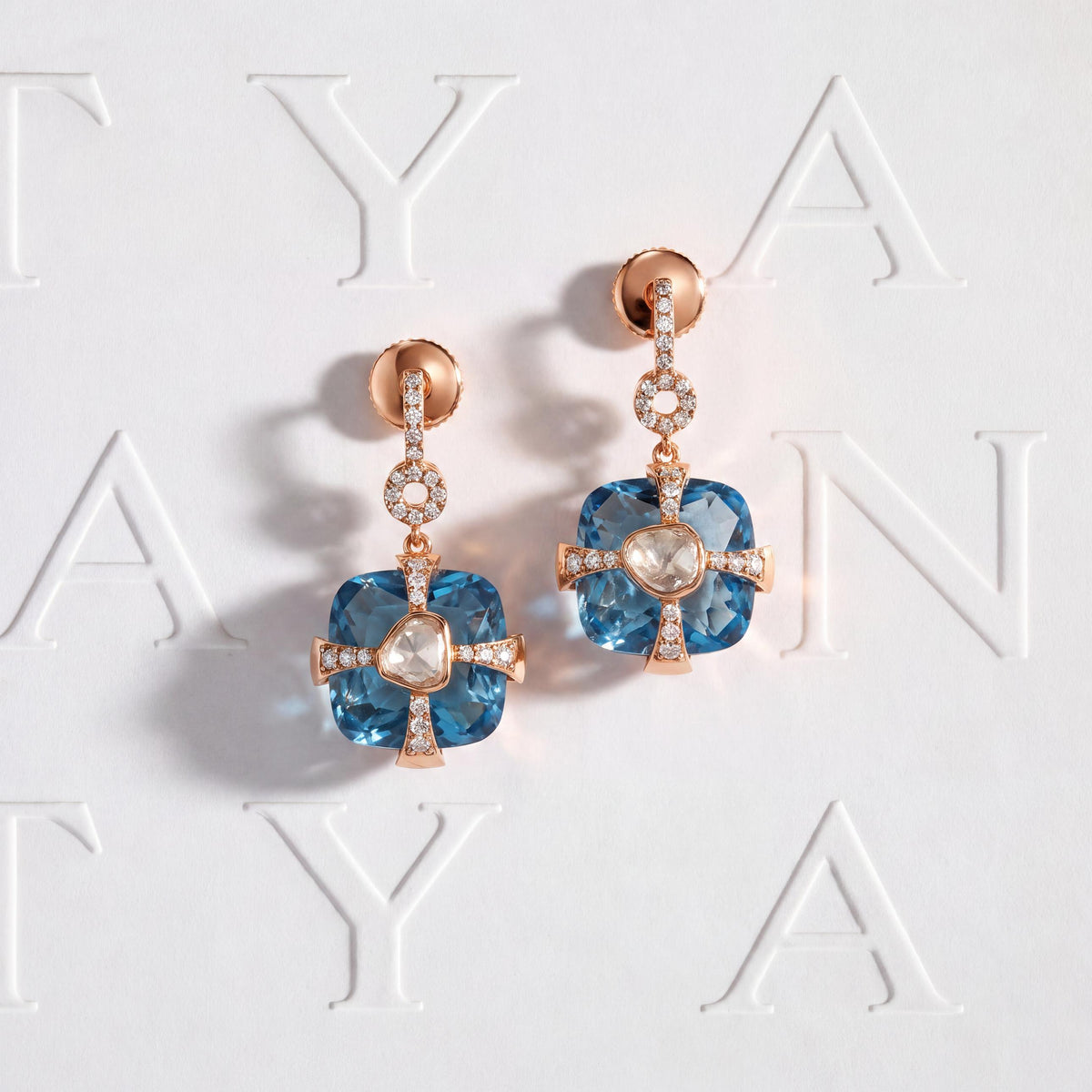 Maanvi Polki And Diamond Tops