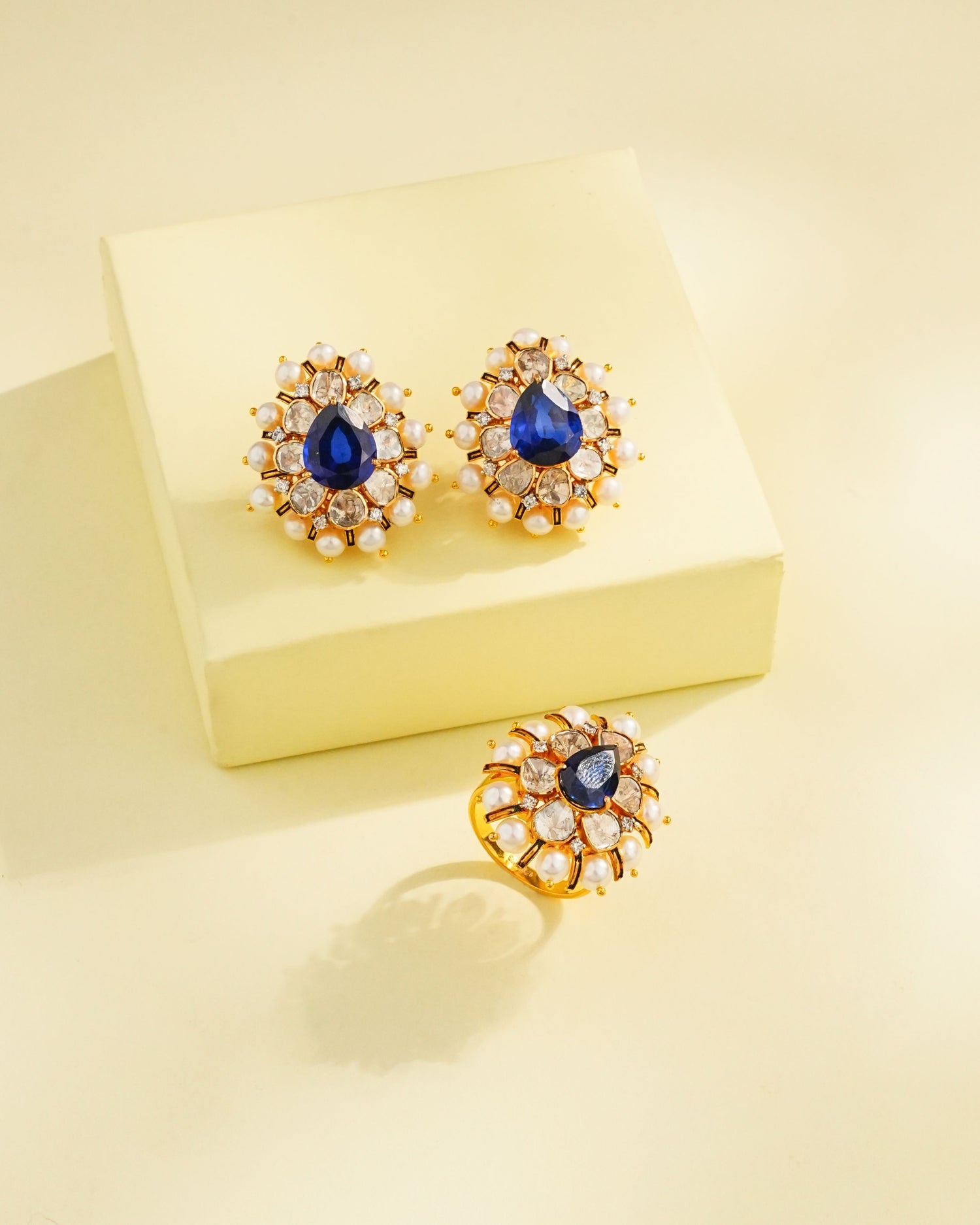 Eshvika Polki And Diamond Tops