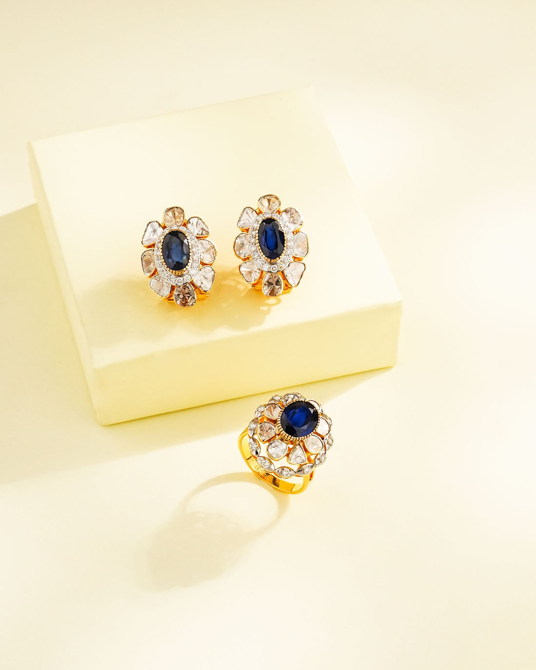 Karishma Polki And Diamond Ring