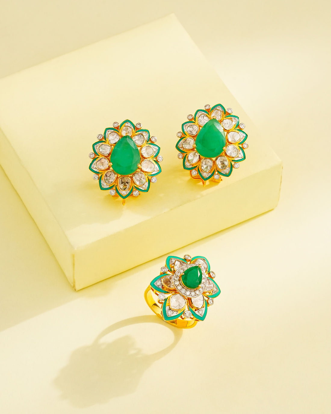 Karuna Polki And Diamond Ring