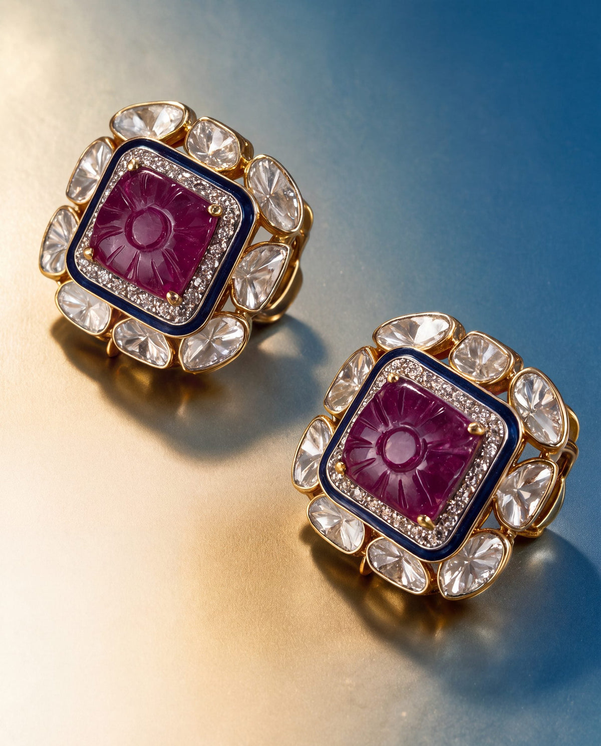 Aaradhiya Polki And Diamond Tops