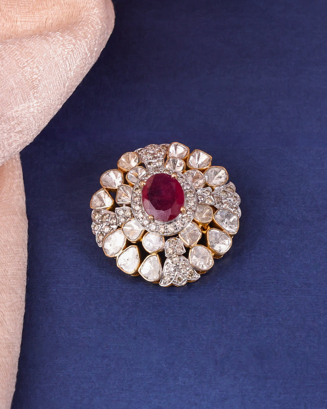 Rayna Polki And Diamond Pendant