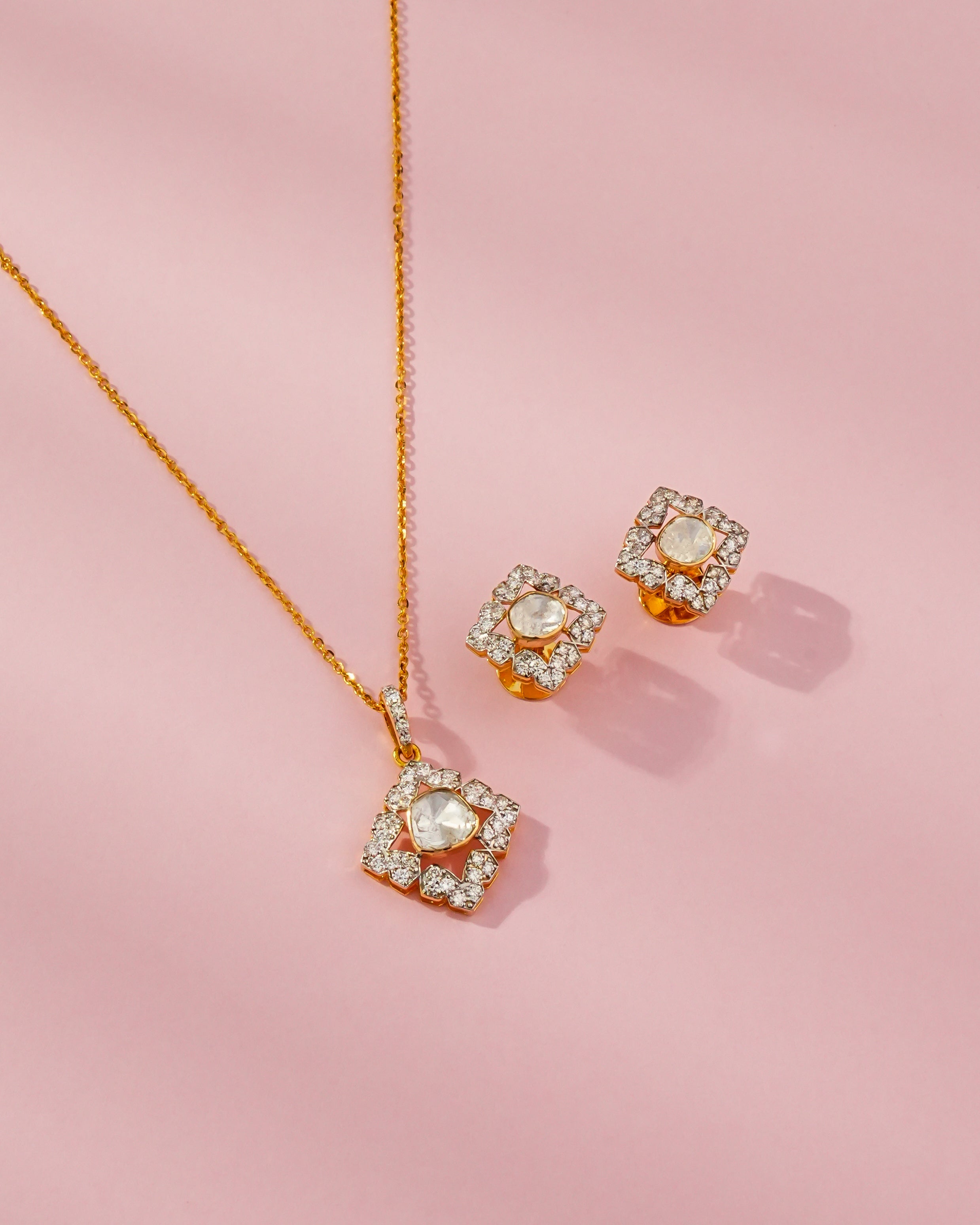 Aaliyah Polki And Diamond Necklace