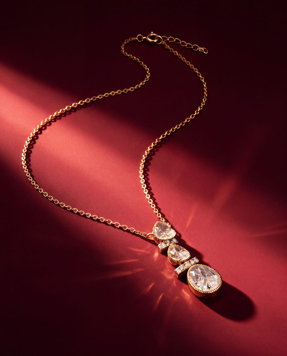 Darika Polki And Diamond Pendant
