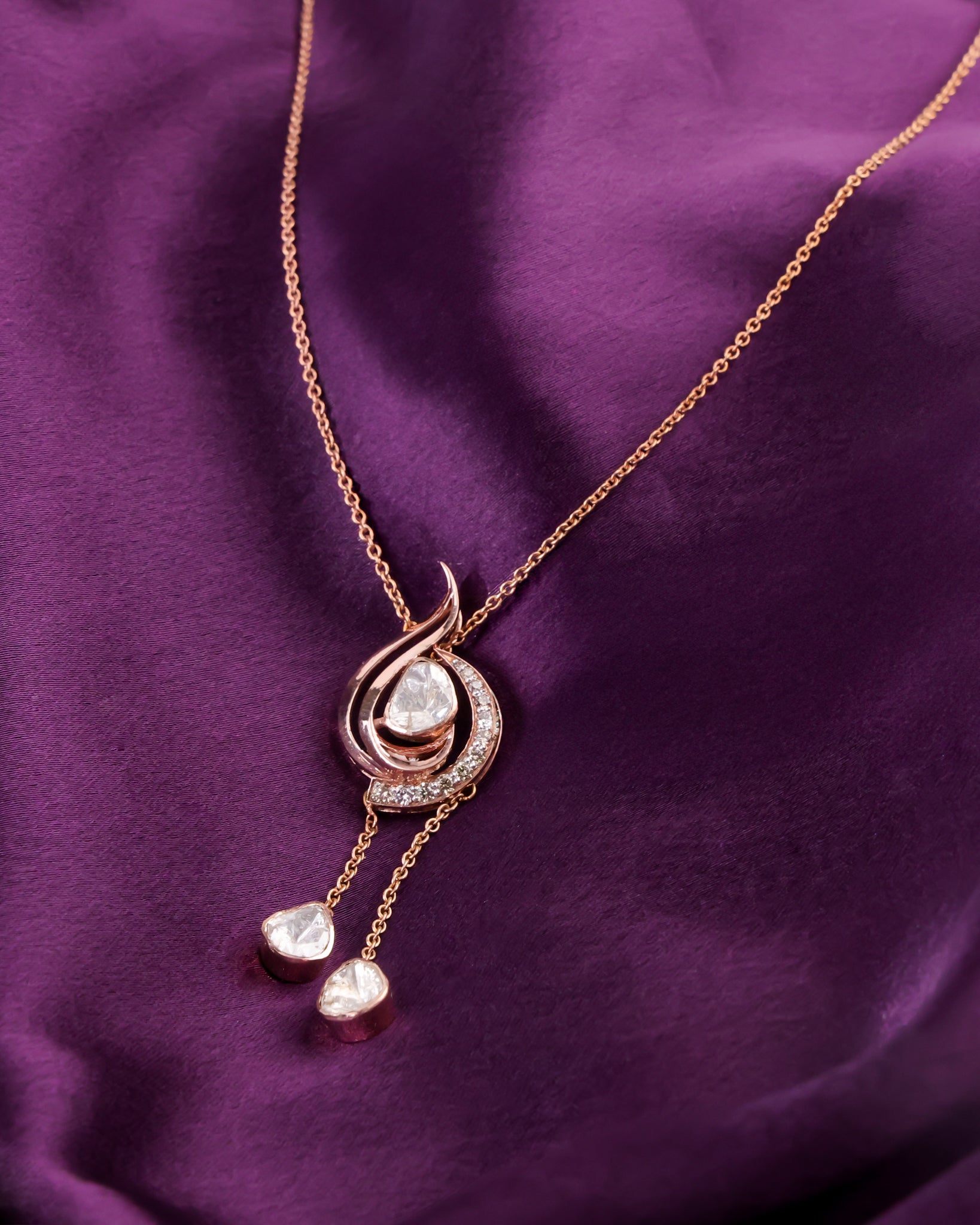 Yasna Polki And Diamond Pendant