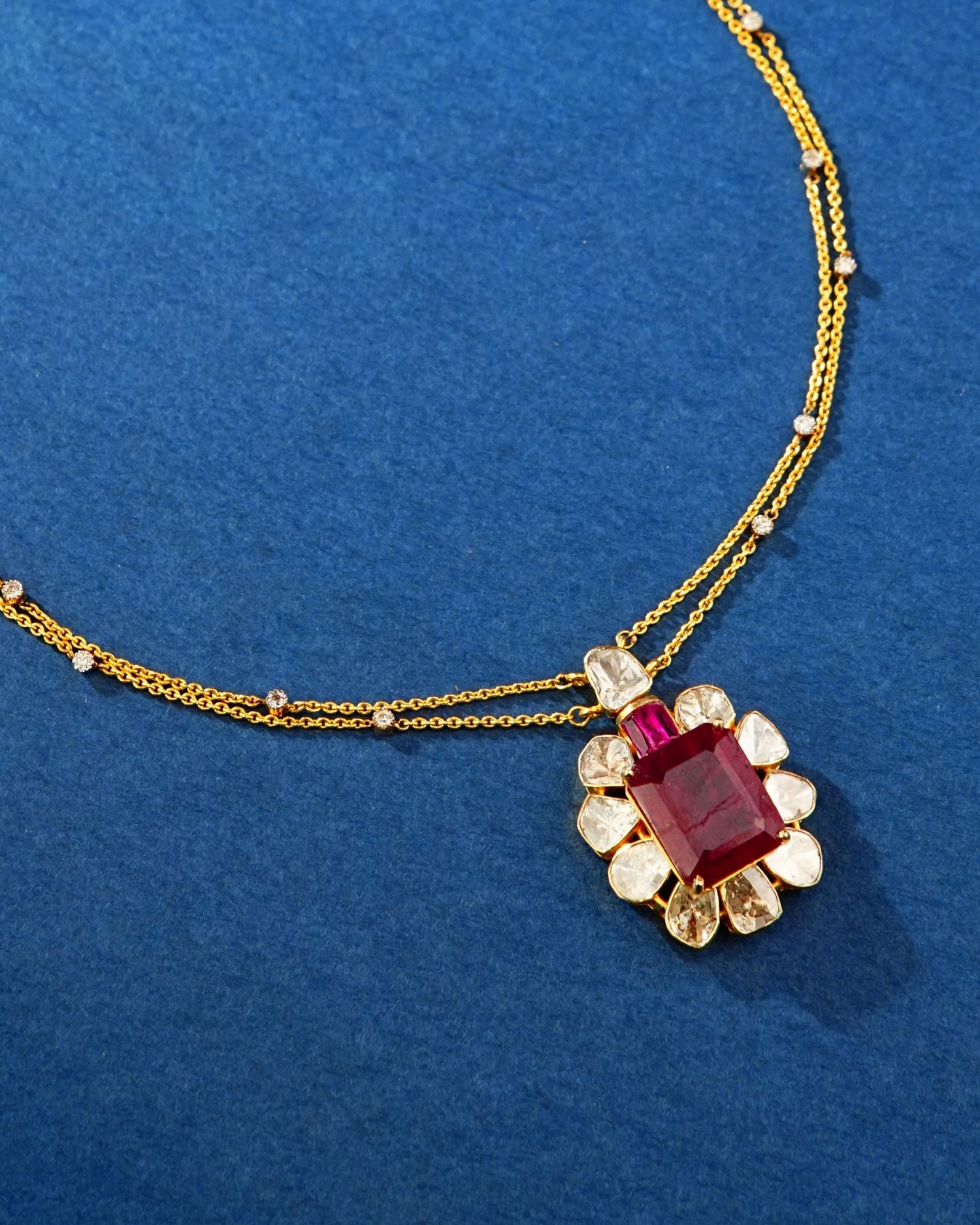 Aarita Polki And Diamond Pendant