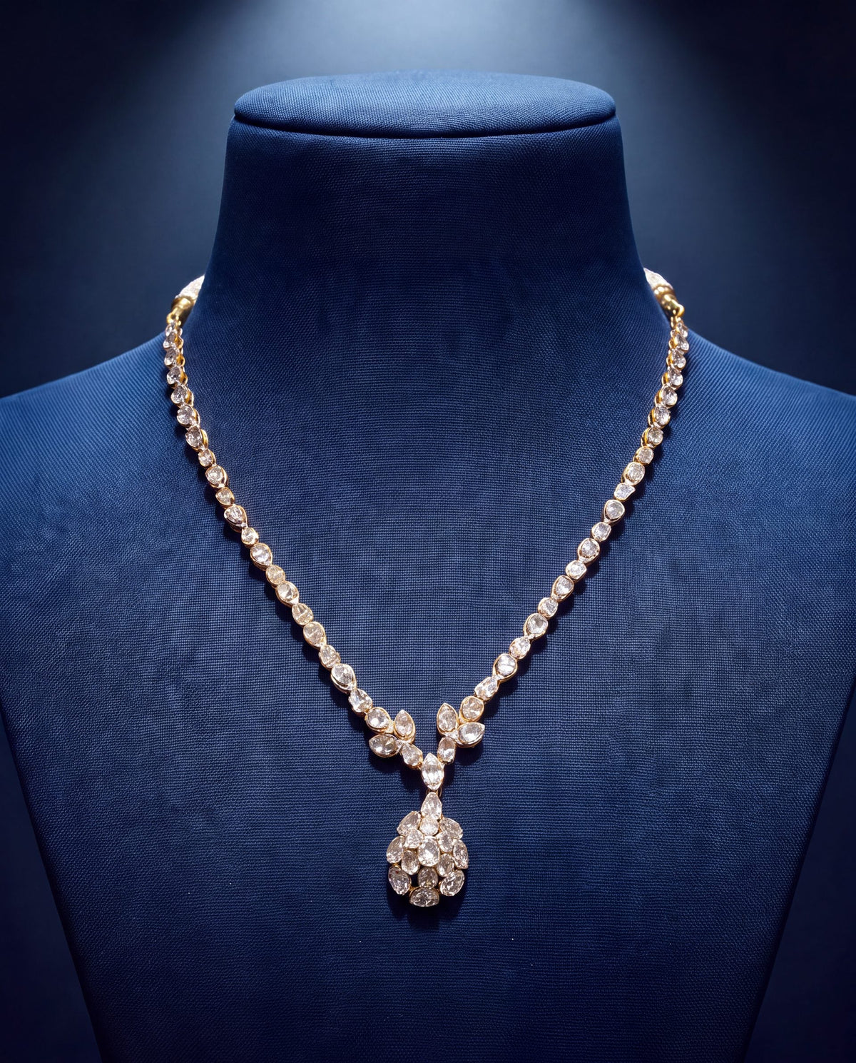 Kira Polki And Diamond Necklace