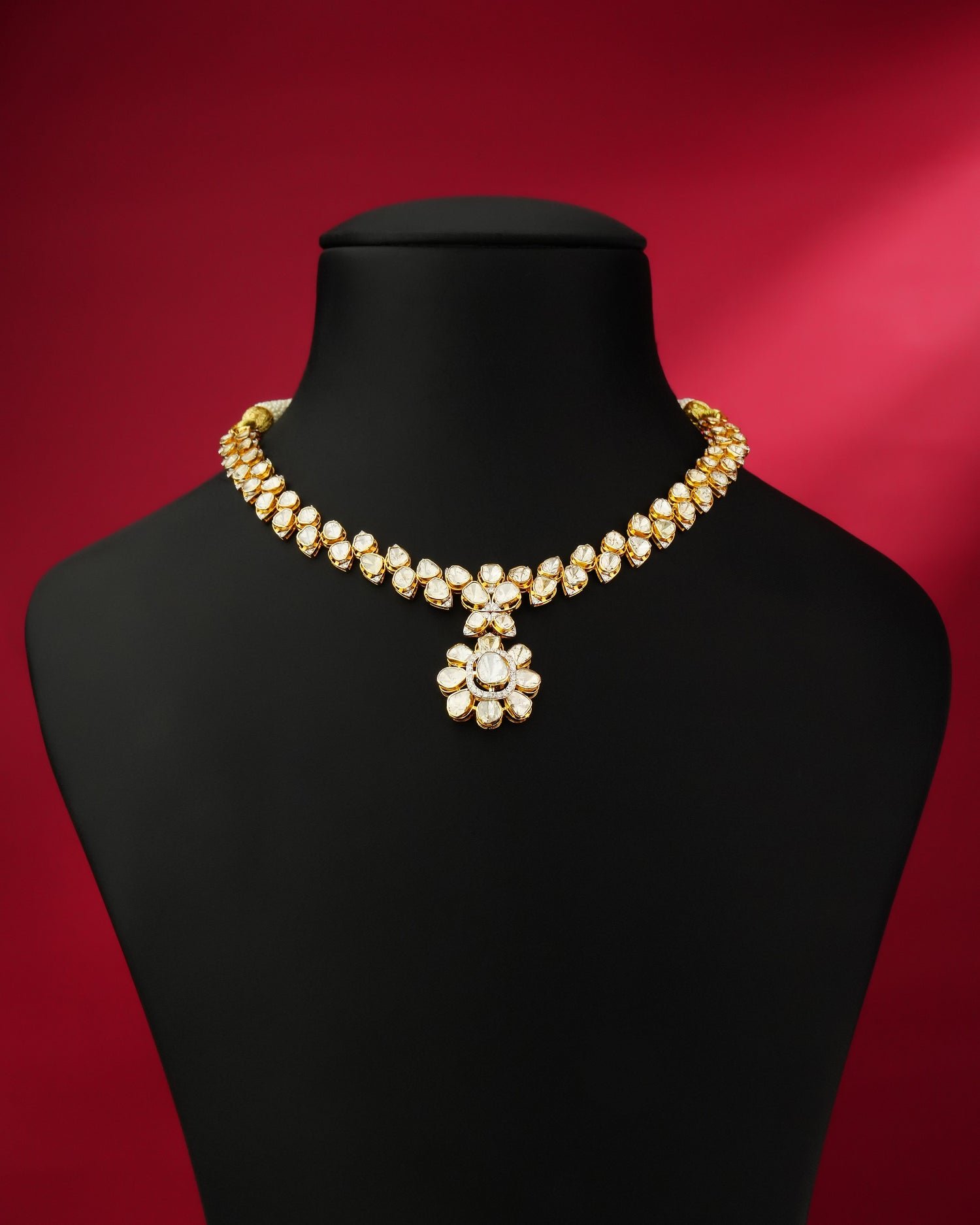 Niharika Polki And Diamond Necklace