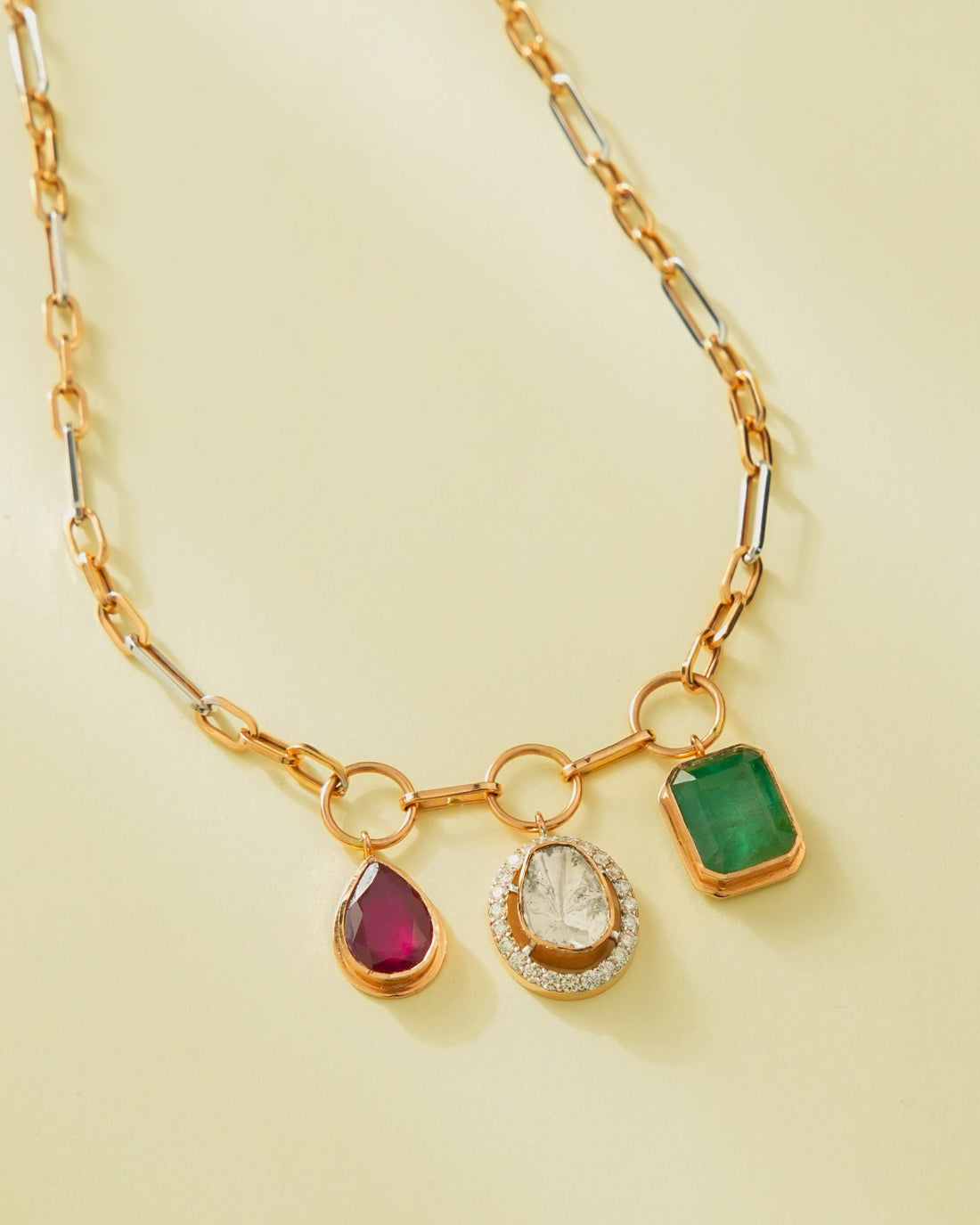 Avruta Polki And Diamond Pendant