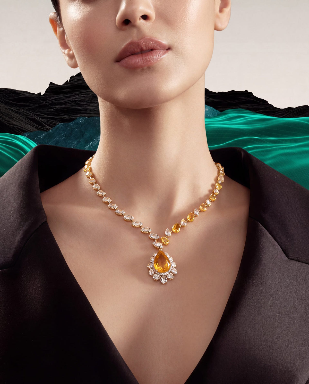 Urvi Polki And Diamond Necklace