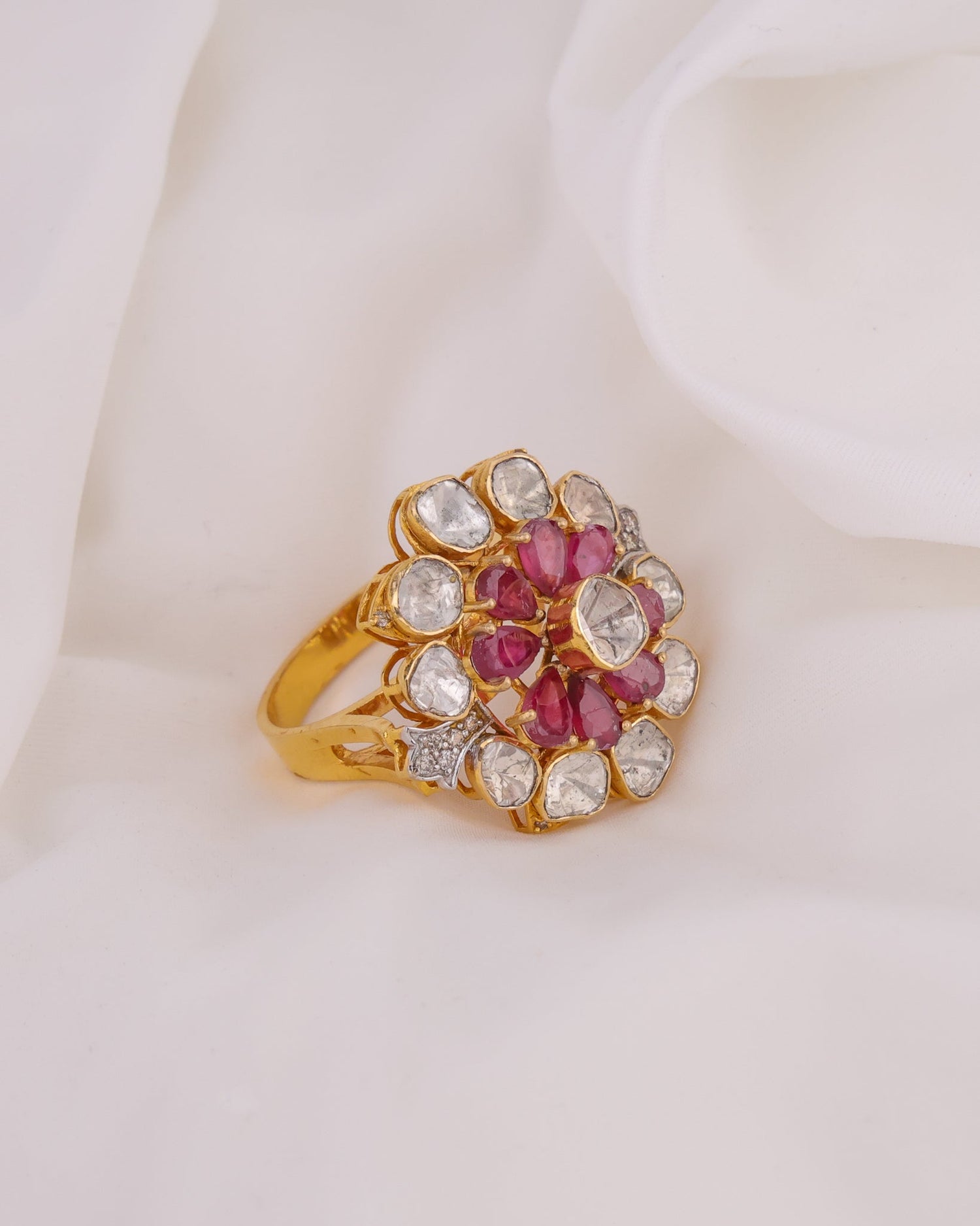 Aanavi Polki And Diamond Ring